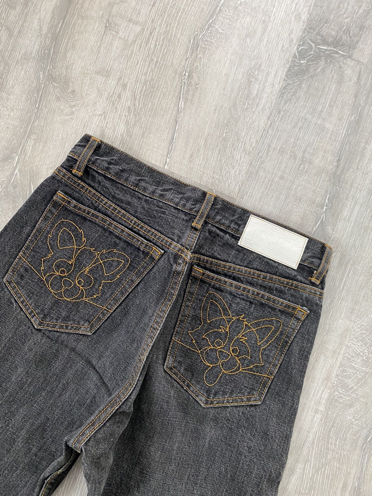 Bape Bape jeans cat Face logo grey selvedge Bape Japanese denim Size 26" / US 2 / IT 38 - 2 Thumbnail