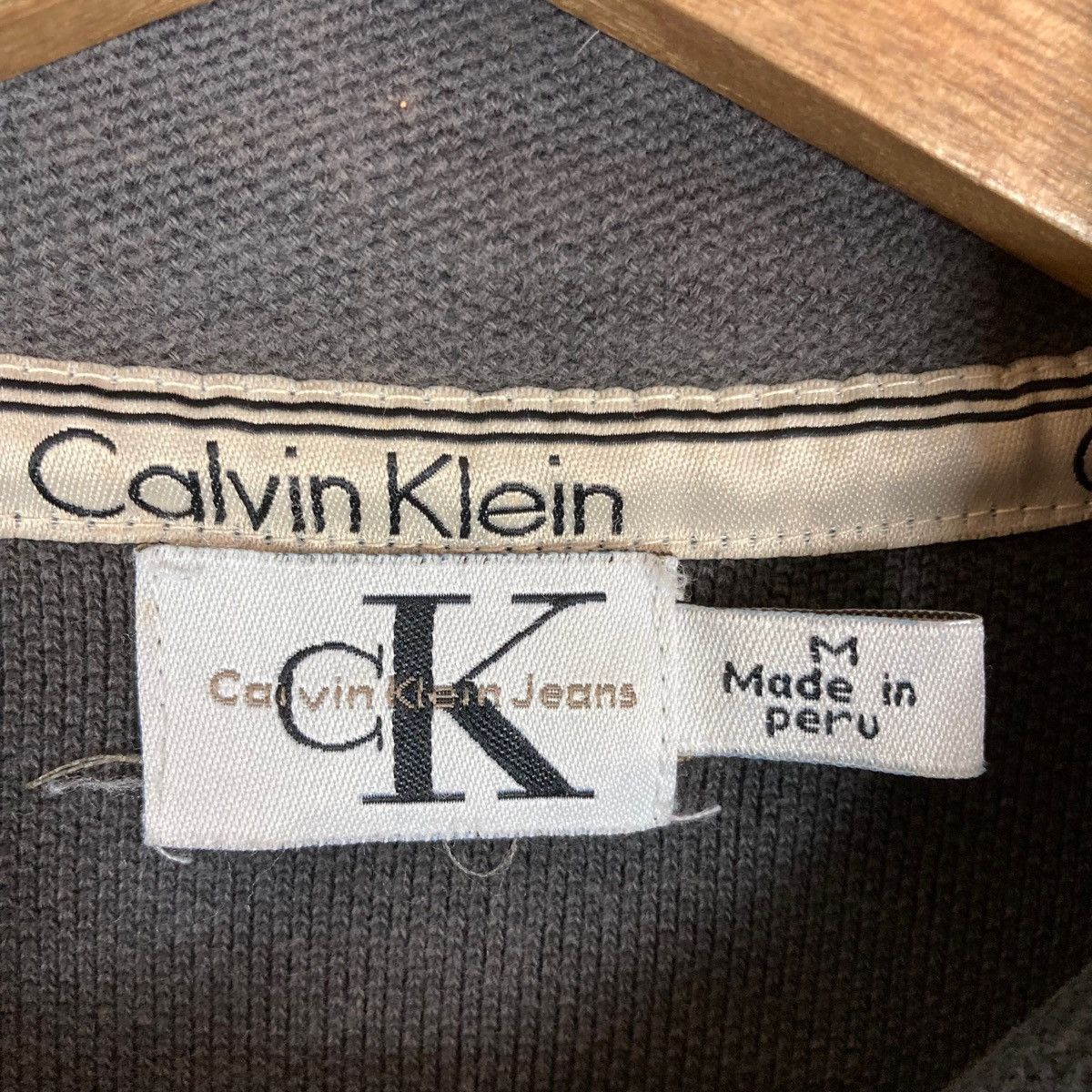 Calvin Klein Vintage Calvin Klein Quarter Zip Plain Pullover Jumper Size US M / EU 48-50 / 2 - 6 Thumbnail