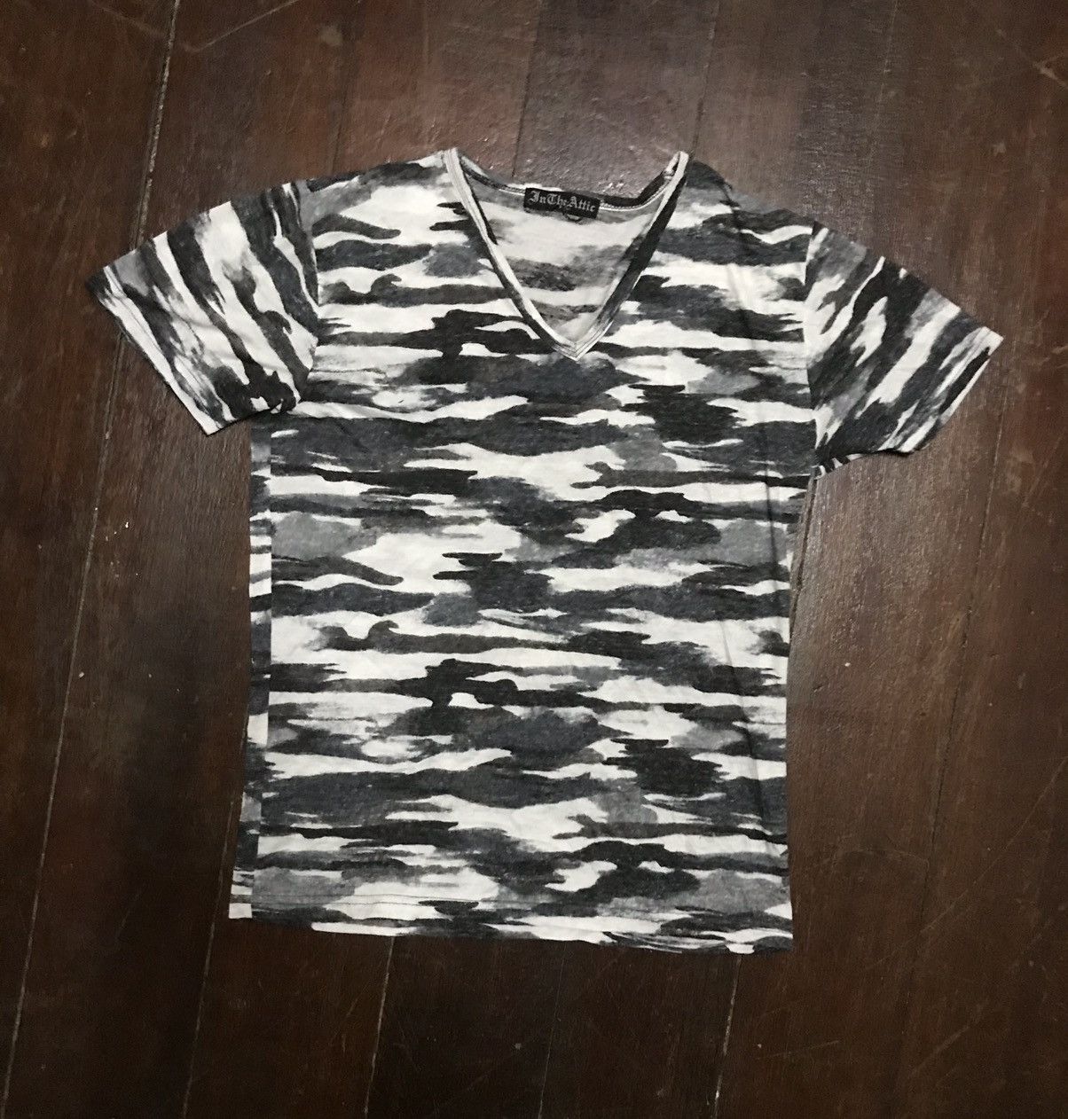 In The Attic × Seditionaries In the attic camo vneck tee slim fit Size US M / EU 48-50 / 2 - 5 Thumbnail