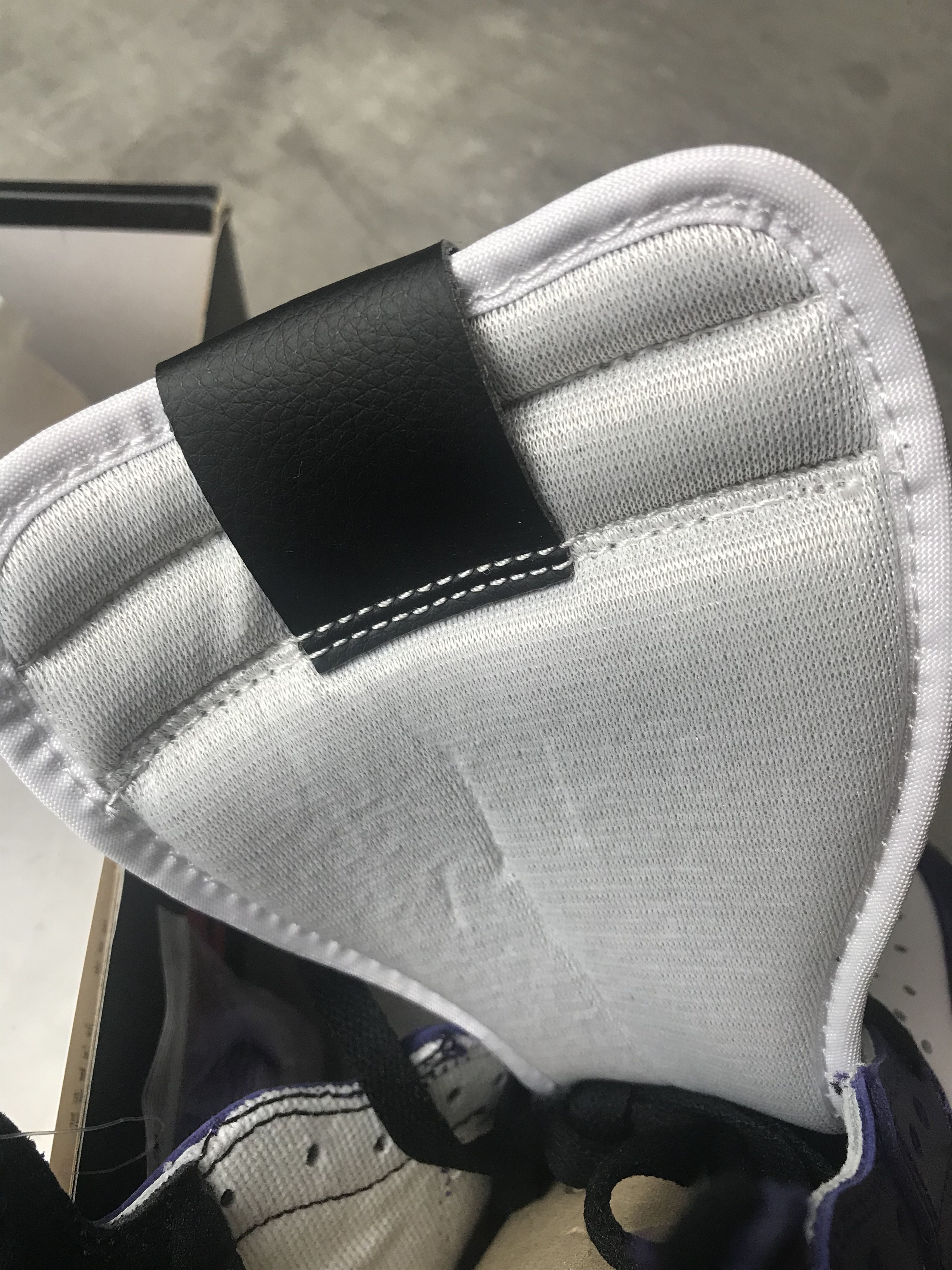 Jordan Brand NIKE Air Jordan 1 Retro High Purple Court 2.0 Size US 9.5 / EU 42-43 - 15 Thumbnail