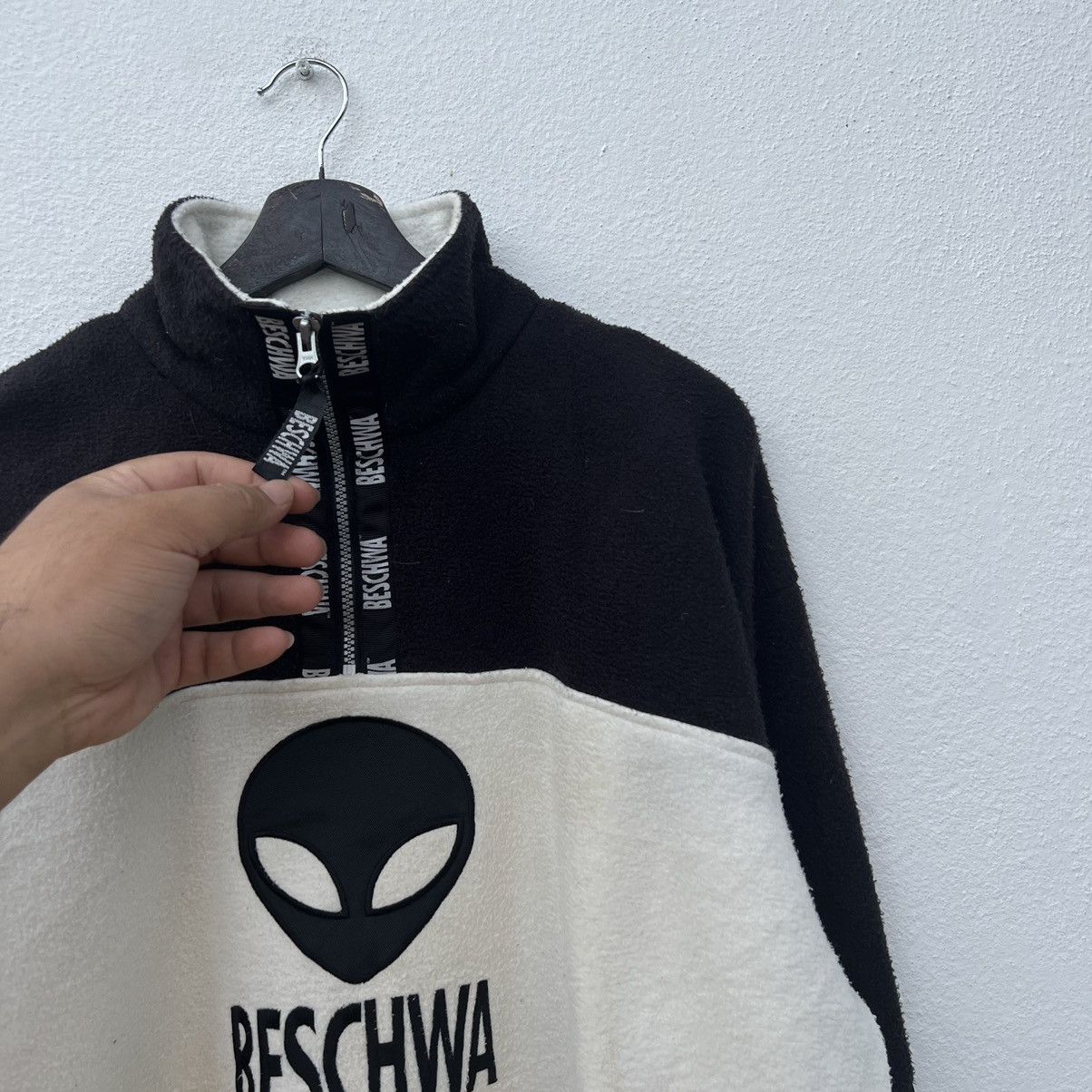 Japanese Brand VINTAGE BESCHWA NEVADA USA BIG LOGO FLEECE JACKET Size US L / EU 52-54 / 3 - 5 Thumbnail