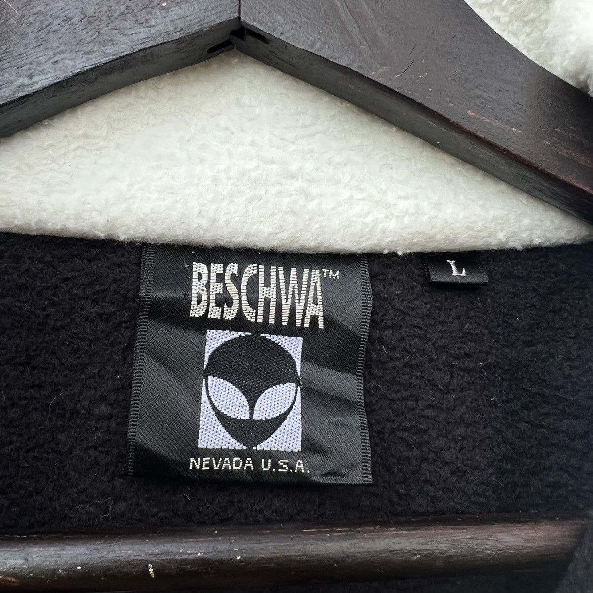 Japanese Brand VINTAGE BESCHWA NEVADA USA BIG LOGO FLEECE JACKET Size US L / EU 52-54 / 3 - 10 Thumbnail