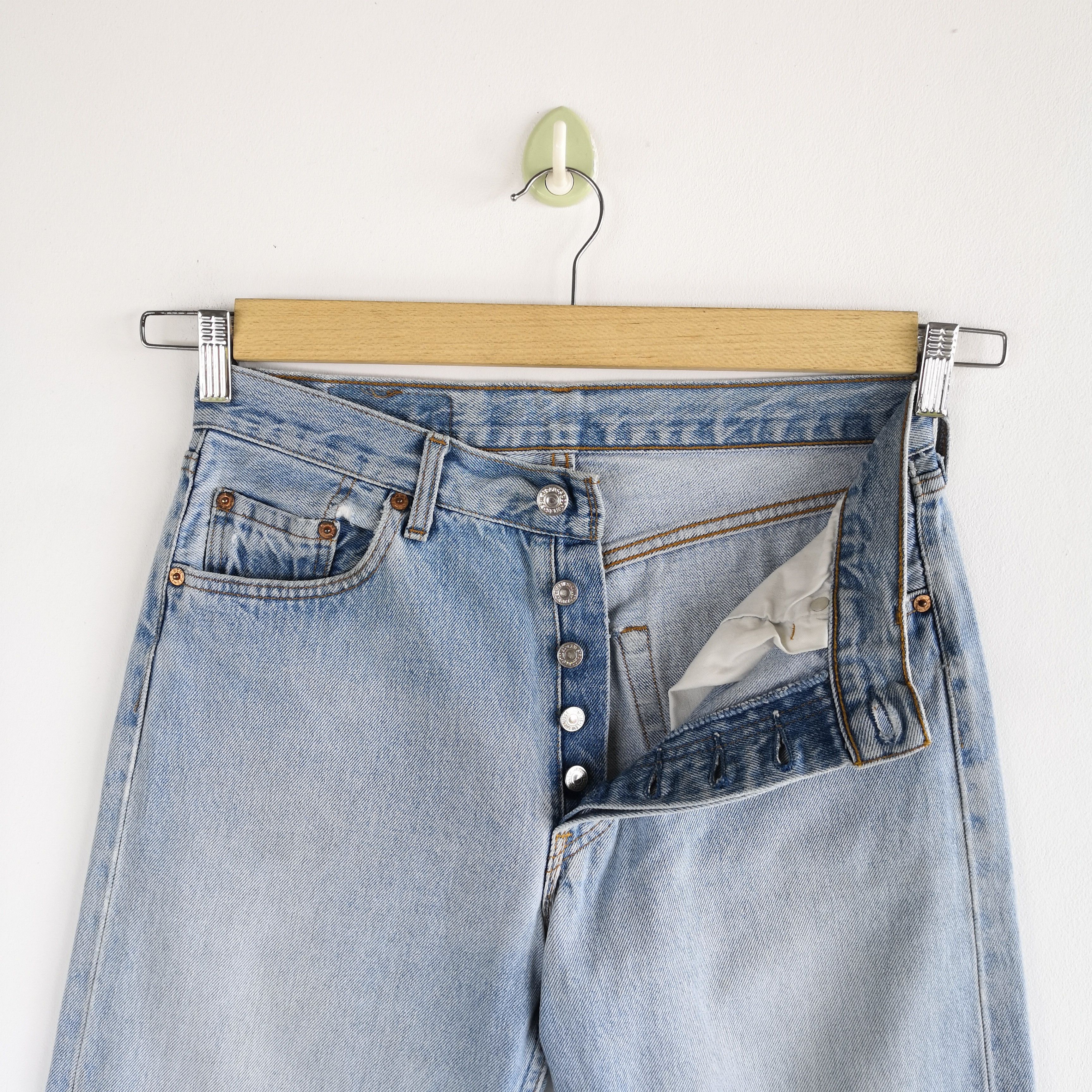 Levi's Vintage Levis Distressed Jeans Levi's 501 Light Wash Denim Size 28" / US 6 / IT 42 - 6 Thumbnail