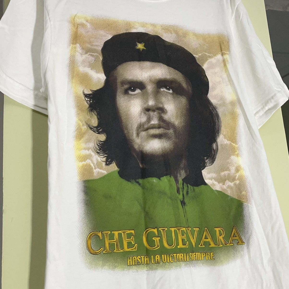 Vintage Vintage 90s Sun Faded Che Guevara Graphic Tee Streetwear XL Size US XL / EU 56 / 4 - 4 Thumbnail