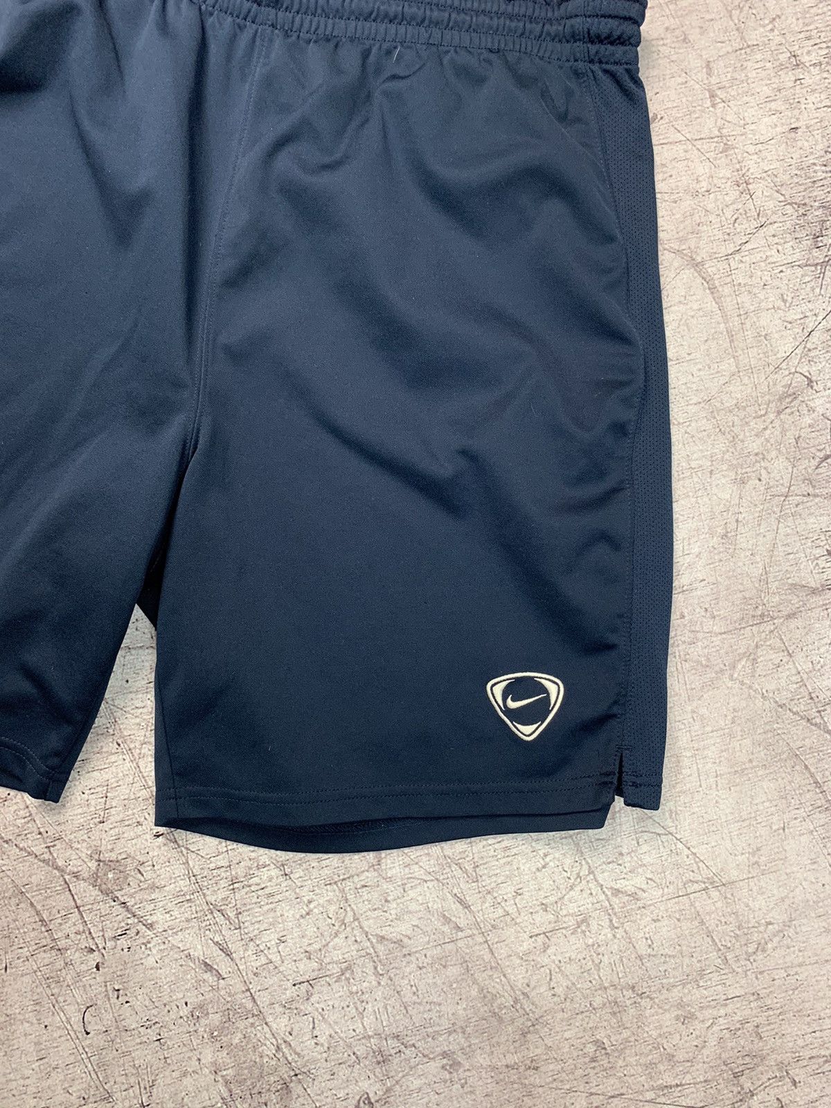 Nike × Vintage Vintage Nike Y2K Total 90 Mens Shorts Size US 34 / EU 50 - 3 Thumbnail