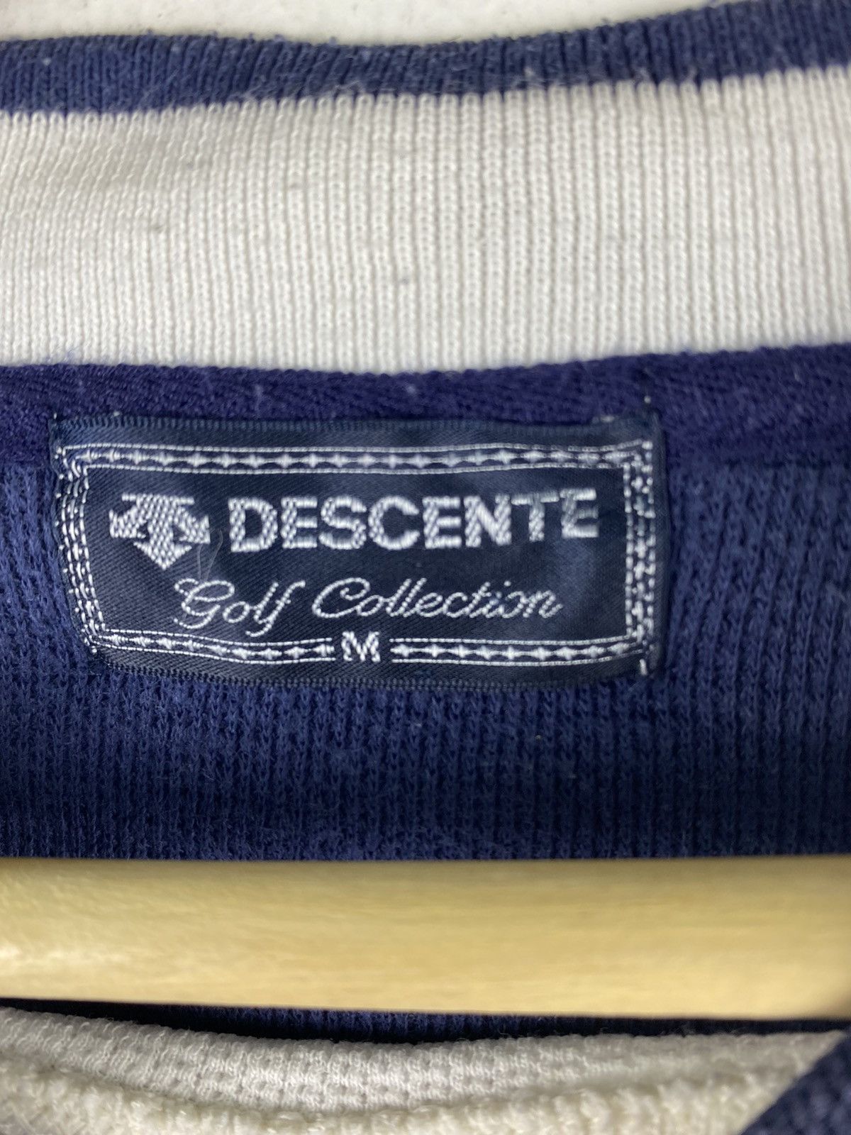 Descente Tukar brand Size US M / EU 48-50 / 2 - 3 Thumbnail
