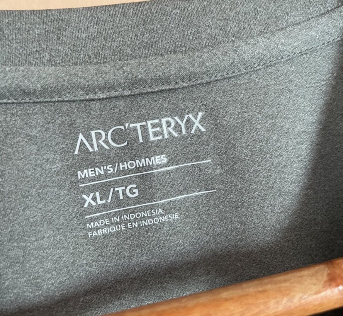 Arc'teryx Arc’teryx Spellout Logo tech T-shirt Size US XL / EU 56 / 4 - 3 Thumbnail