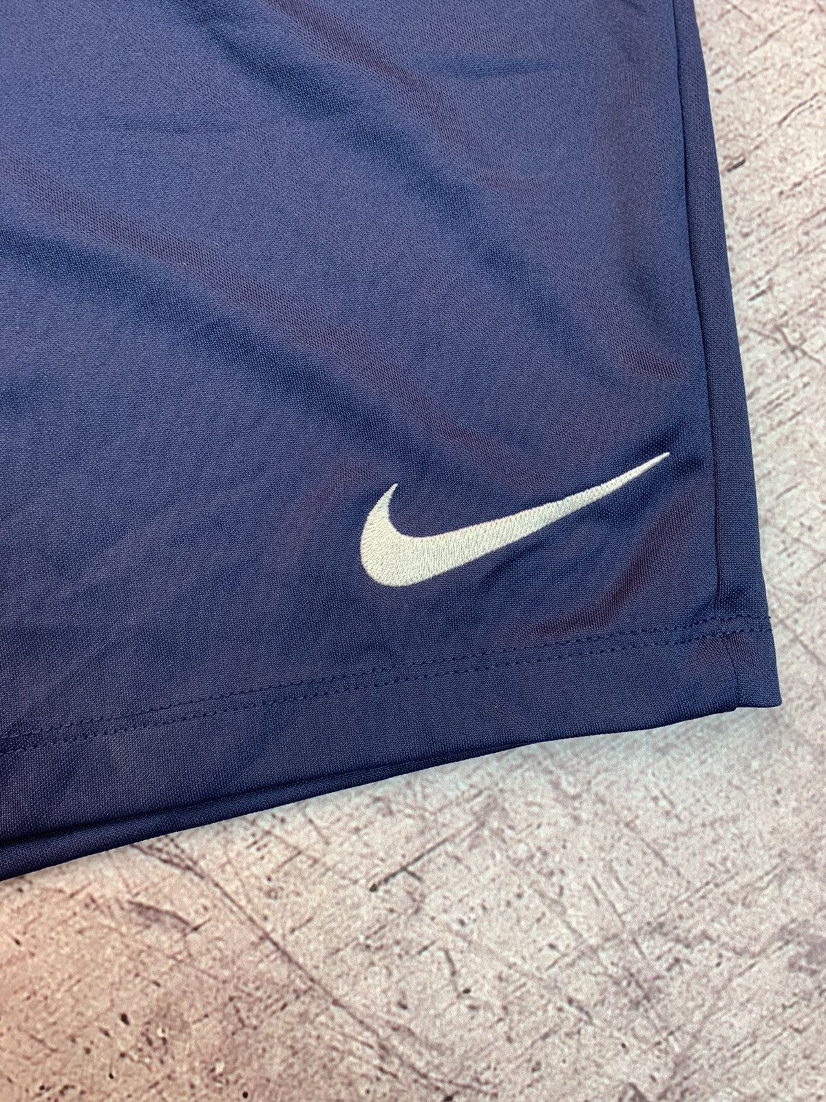 Nike × Vintage Vintage Nike Y2K Hype Mens Shorts Size US 34 / EU 50 - 6 Thumbnail