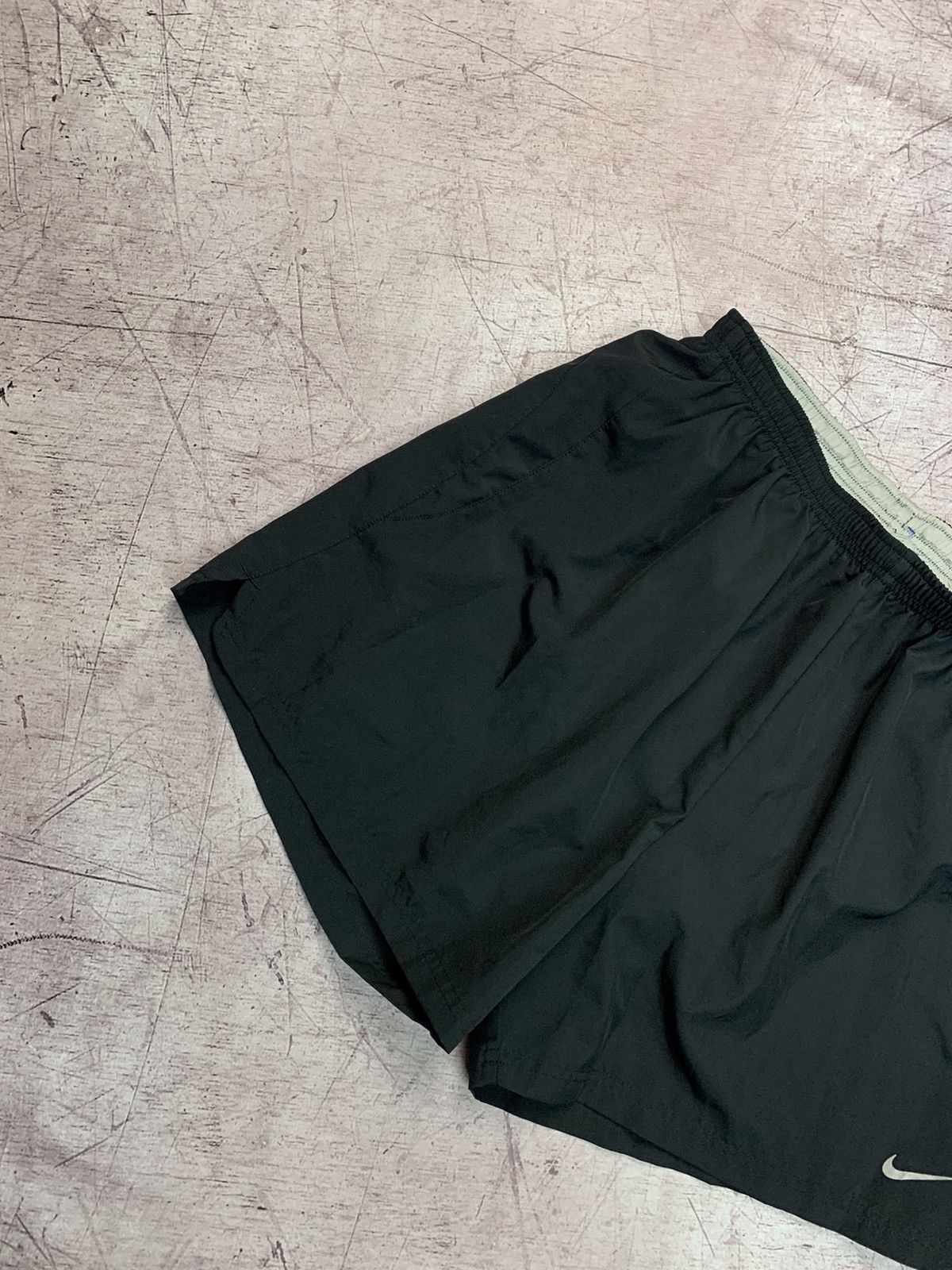 Nike × Vintage Vintage Nike Y2K Hype Mens Shorts Size US 32 / EU 48 - 4 Thumbnail