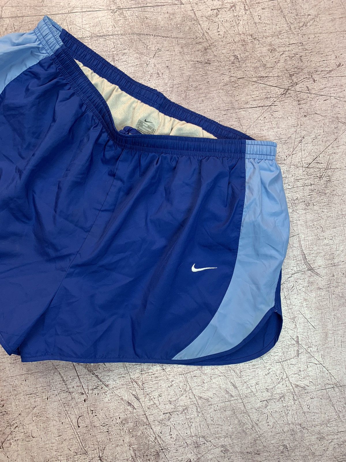 Nike × Vintage Vintage Nike Y2K Hype Running Mens Shorts Size US 36 / EU 52 - 3 Thumbnail