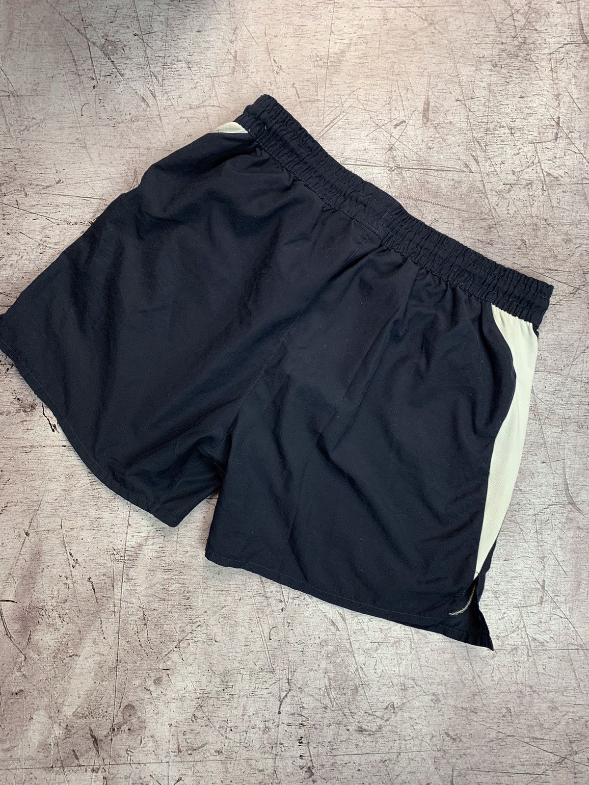Reebok Vintage Reebok Bolton Shorts Size US 38 / EU 54 - 2 Thumbnail
