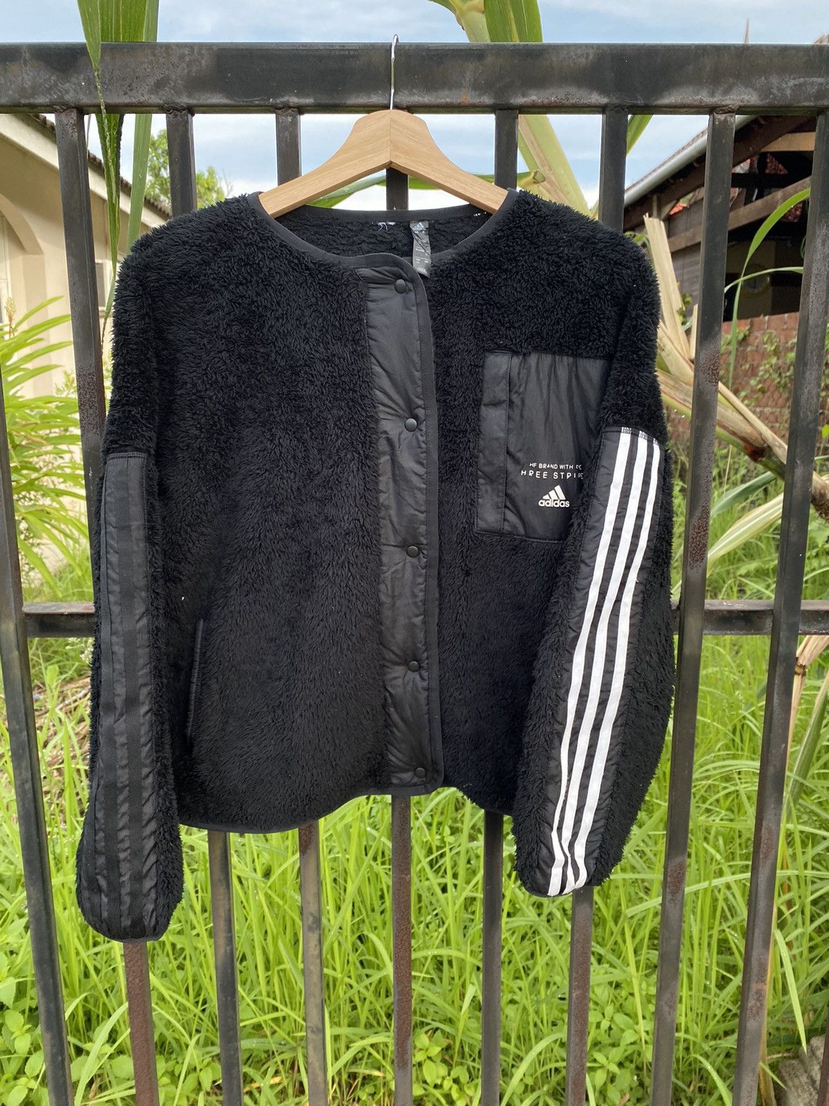 Adidas GONE 🔥 Vintage Adidas Sherpa Fleece Button Up Cardigan Size M / US 6-8 / IT 42-44 - 1 Thumbnail
