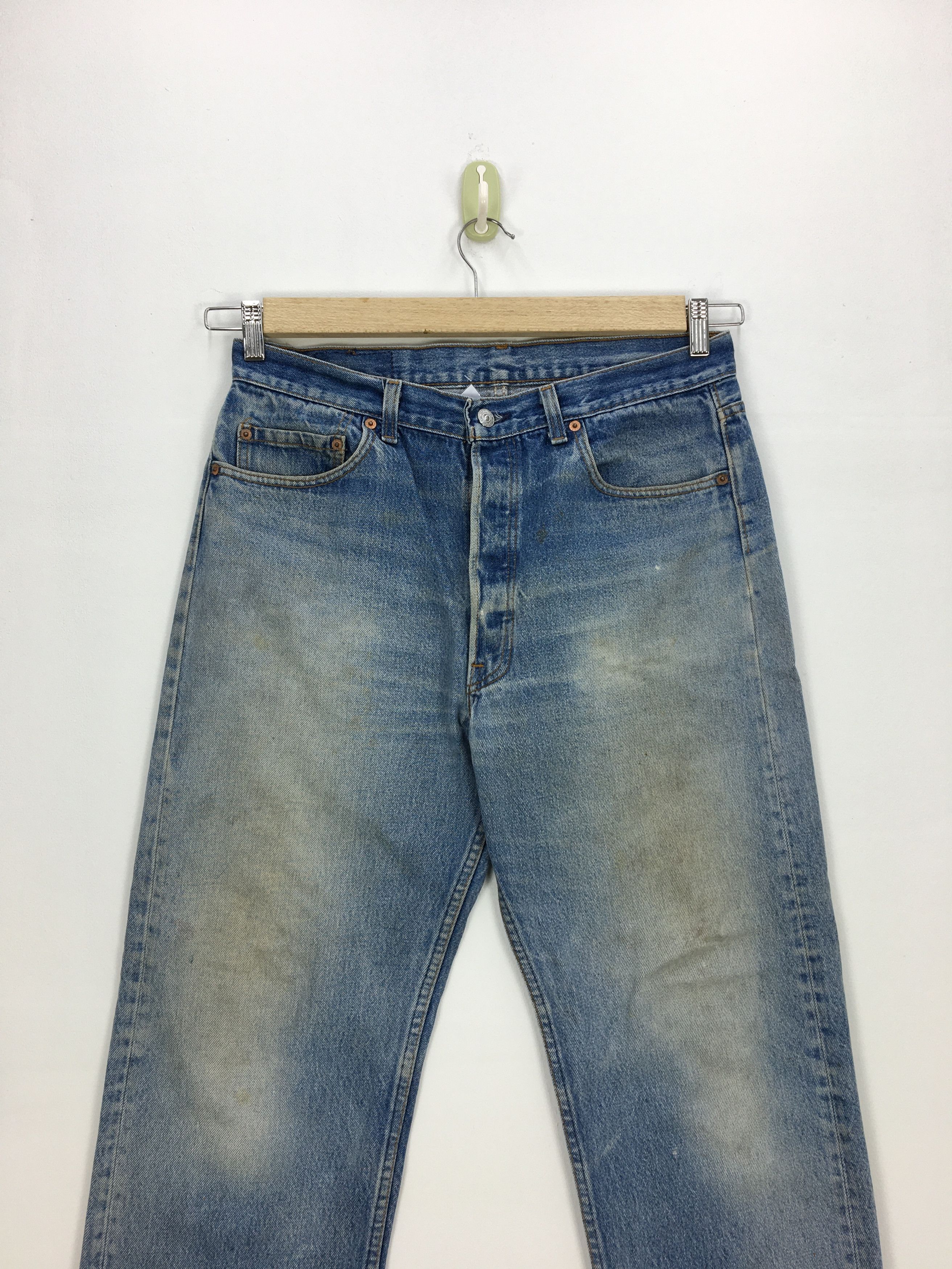 Levi's Vintage Levis 501 Light Wash Jeans Levi's Sun Faded Denim Size US 32 / EU 48 - 3 Thumbnail
