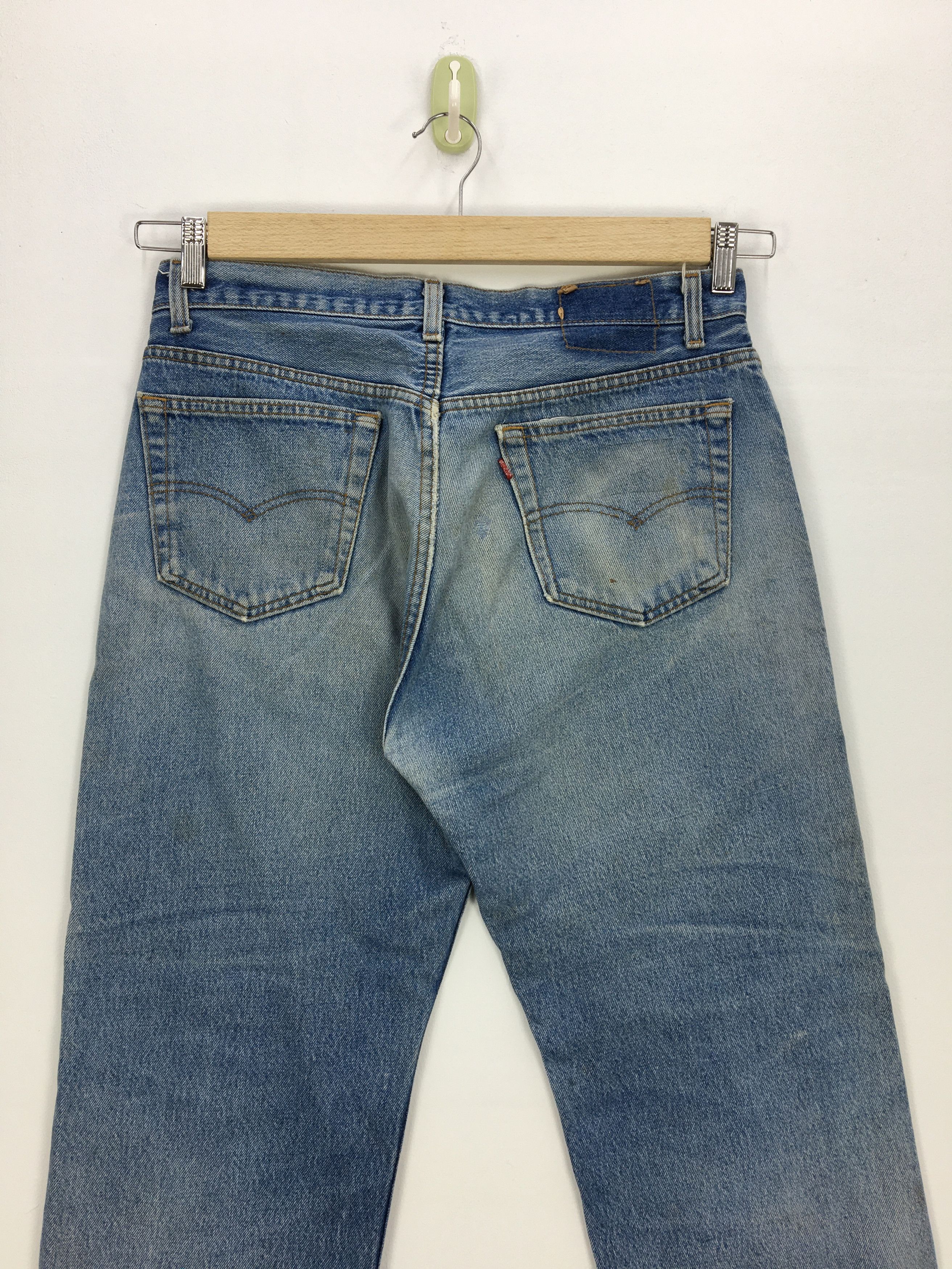 Levi's Vintage Levis 501 Light Wash Jeans Levi's Sun Faded Denim Size US 32 / EU 48 - 4 Thumbnail