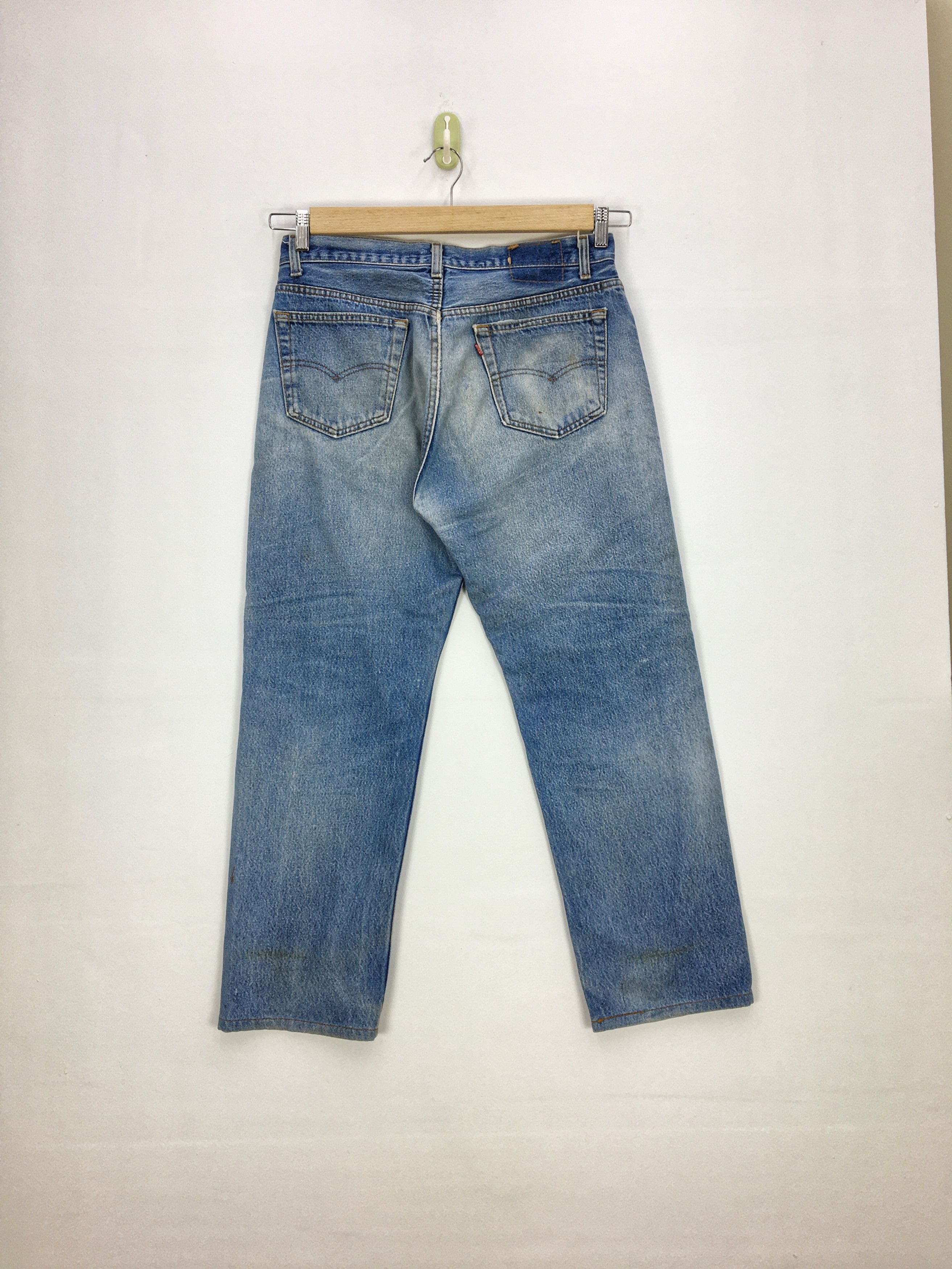 Levi's Vintage Levis 501 Light Wash Jeans Levi's Sun Faded Denim Size US 32 / EU 48 - 2 Thumbnail