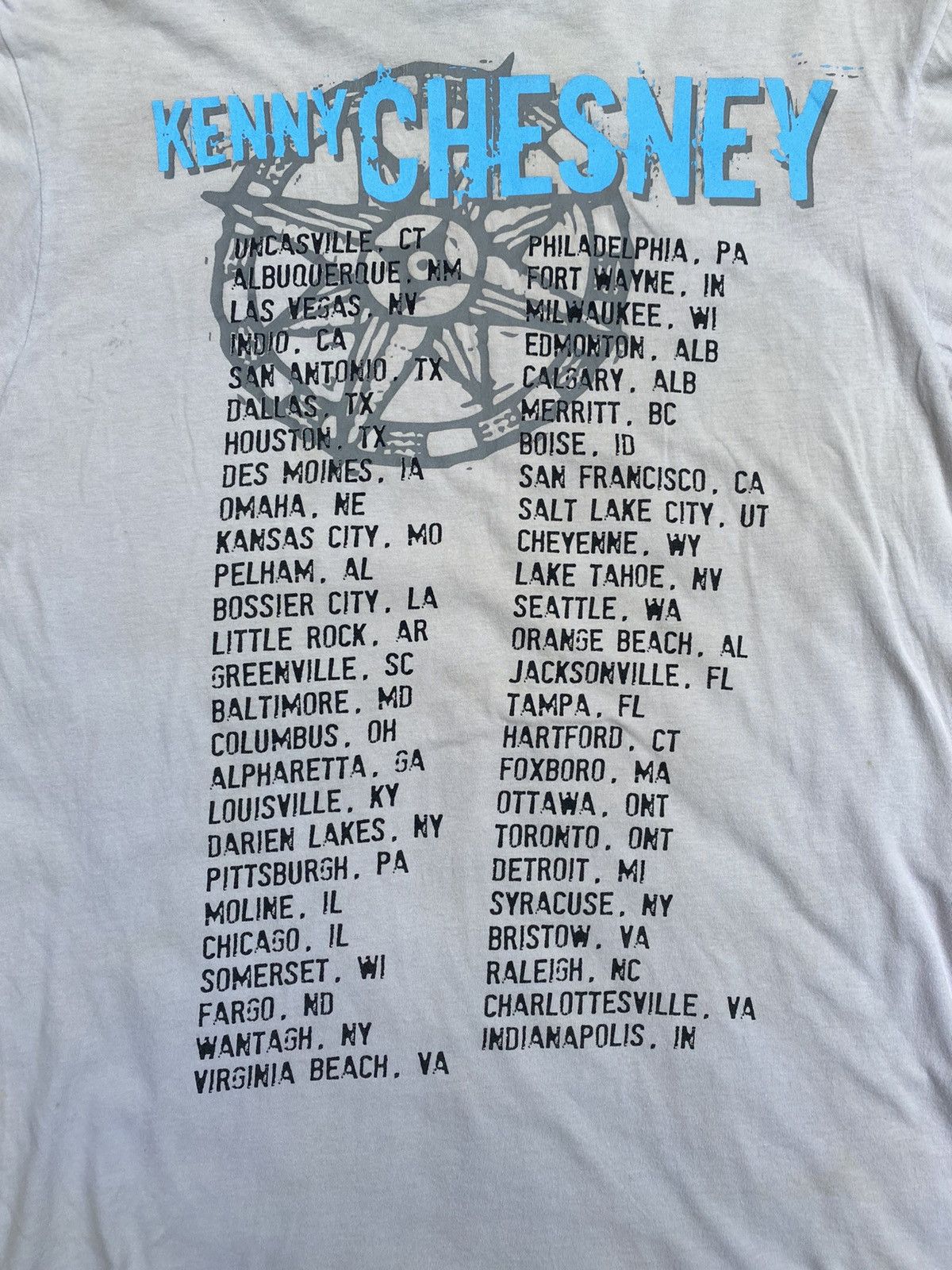 Band Tees SHOOT 🔥 Vintage Y2K Kenny Chesney Tour Tees T Shirts Size US M / EU 48-50 / 2 - 7 Thumbnail