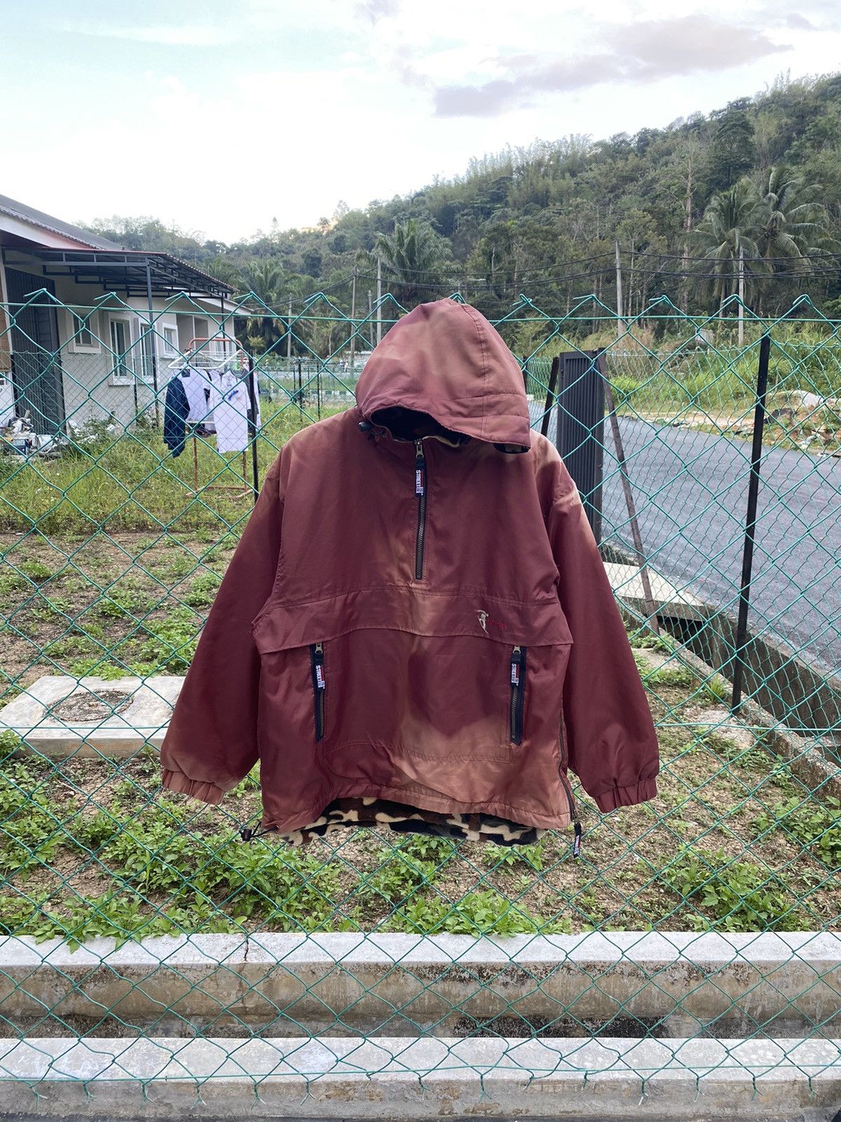 image of Hype x Vintage Steals Vision Streetwear Sun Faded Pullover Windbreaker in Maroon Sun Faded (Size Me