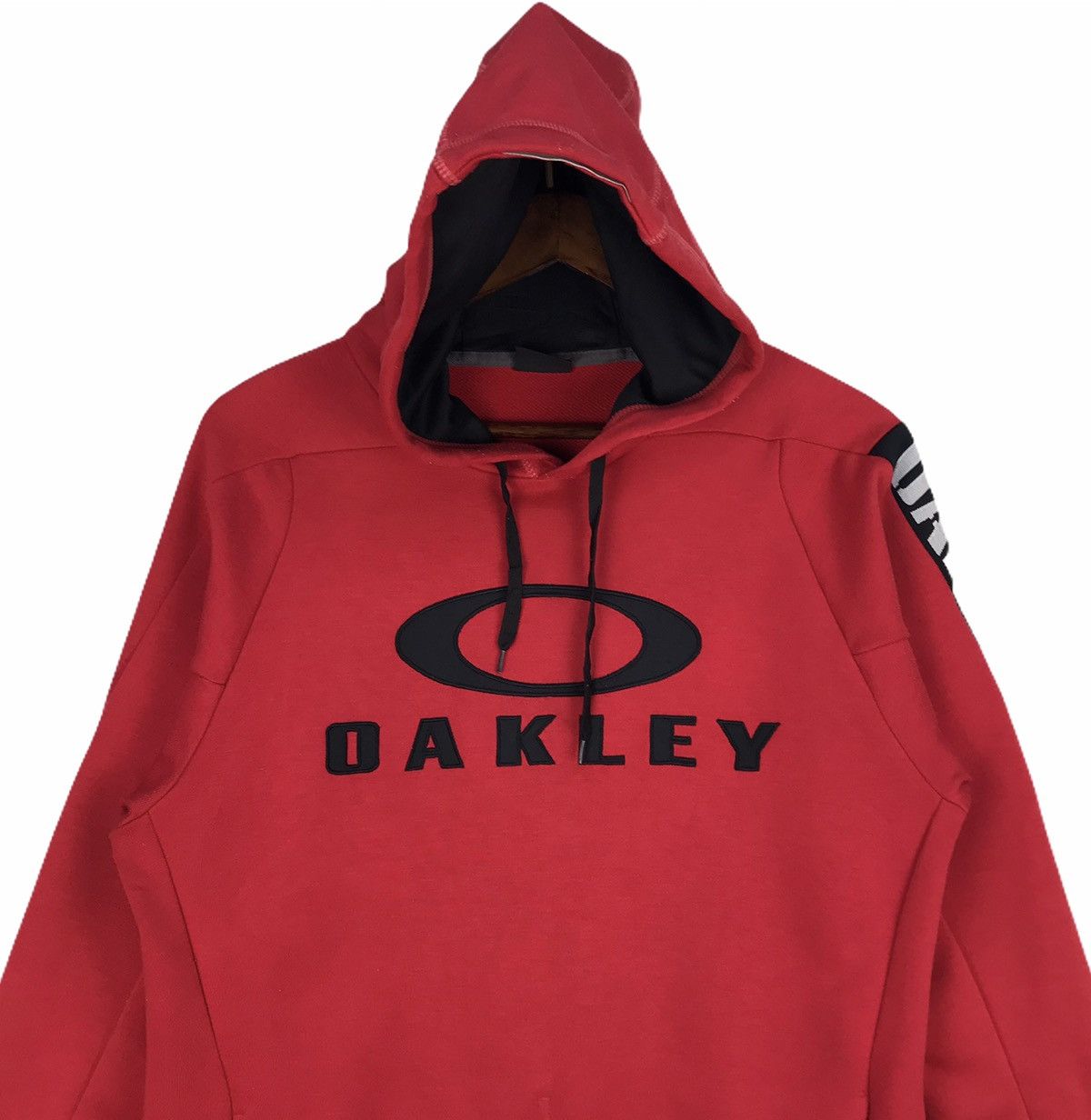Oakley VINTAGE OAKLEY SPELLOUT HOODIES Size US L / EU 52-54 / 3 - 2 Thumbnail