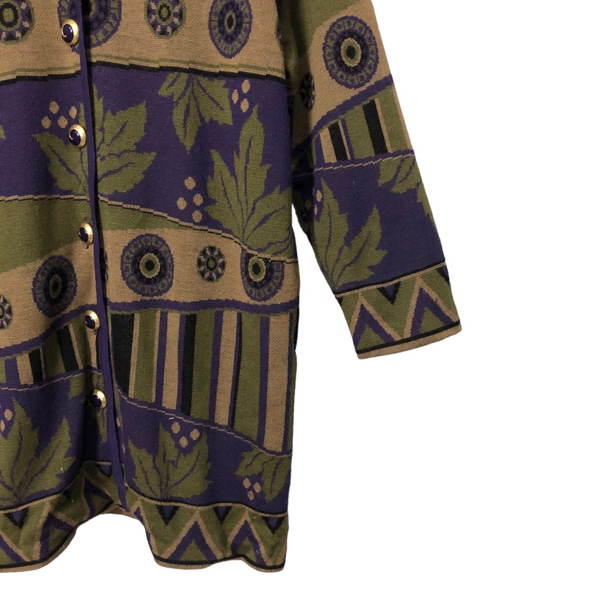 Japanese Brand Vintage Unchicpull Button Ups Full Print Coat Jacket Size US L / EU 52-54 / 3 - 2 Thumbnail