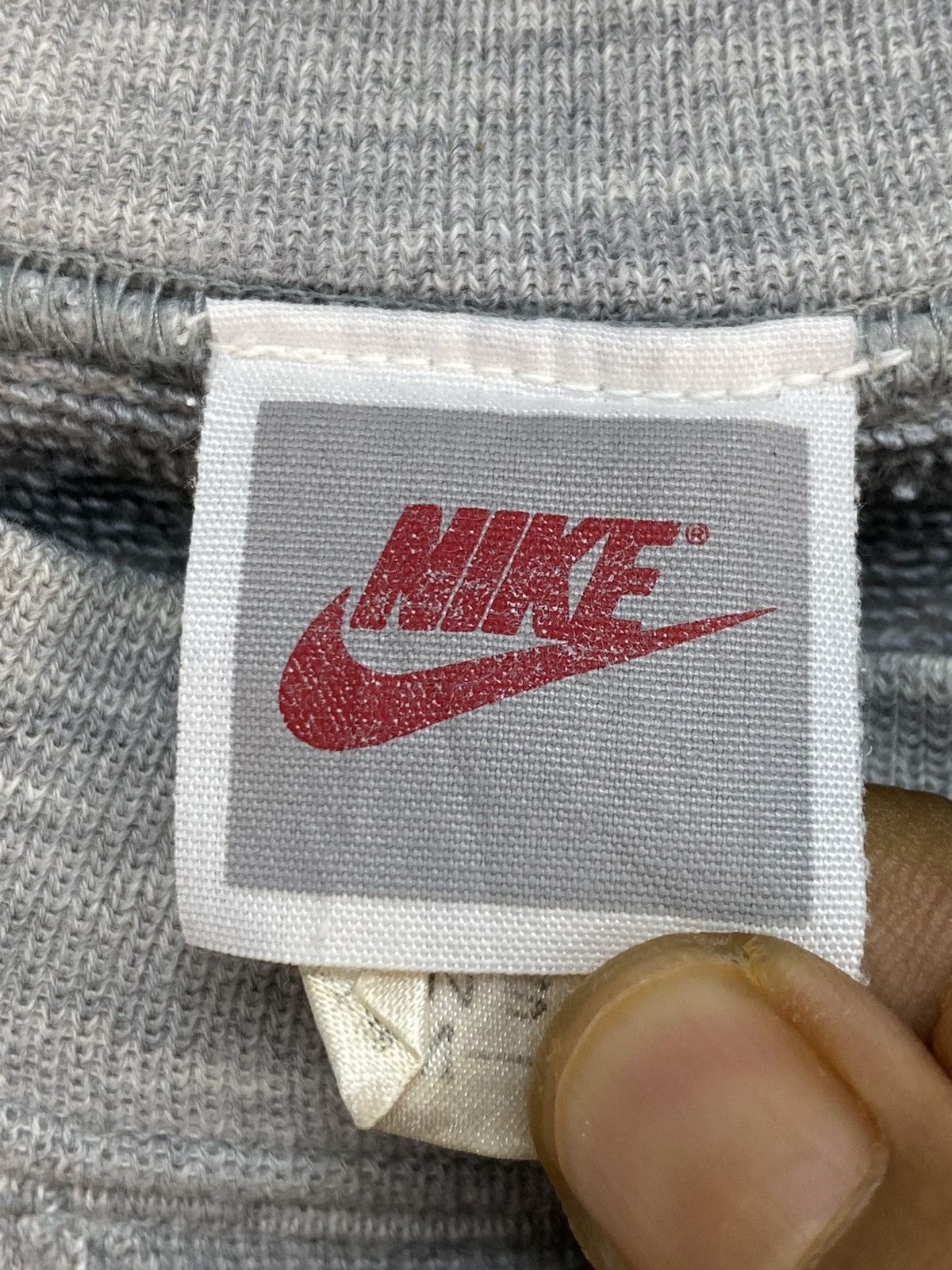 Nike Vintage Nike Small Logo Sweatshirt Size US M / EU 48-50 / 2 - 5 Thumbnail