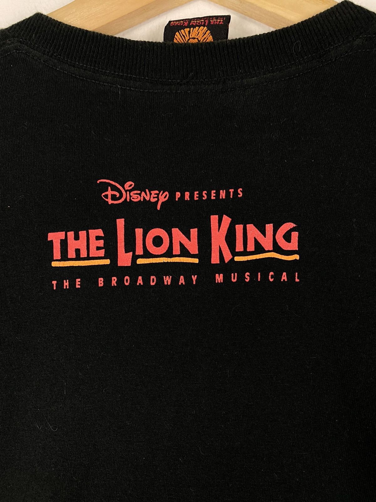 Disney GONE 🔥 Vintage The Lion King Musical Tees T Shirts Size US M / EU 48-50 / 2 - 8 Thumbnail