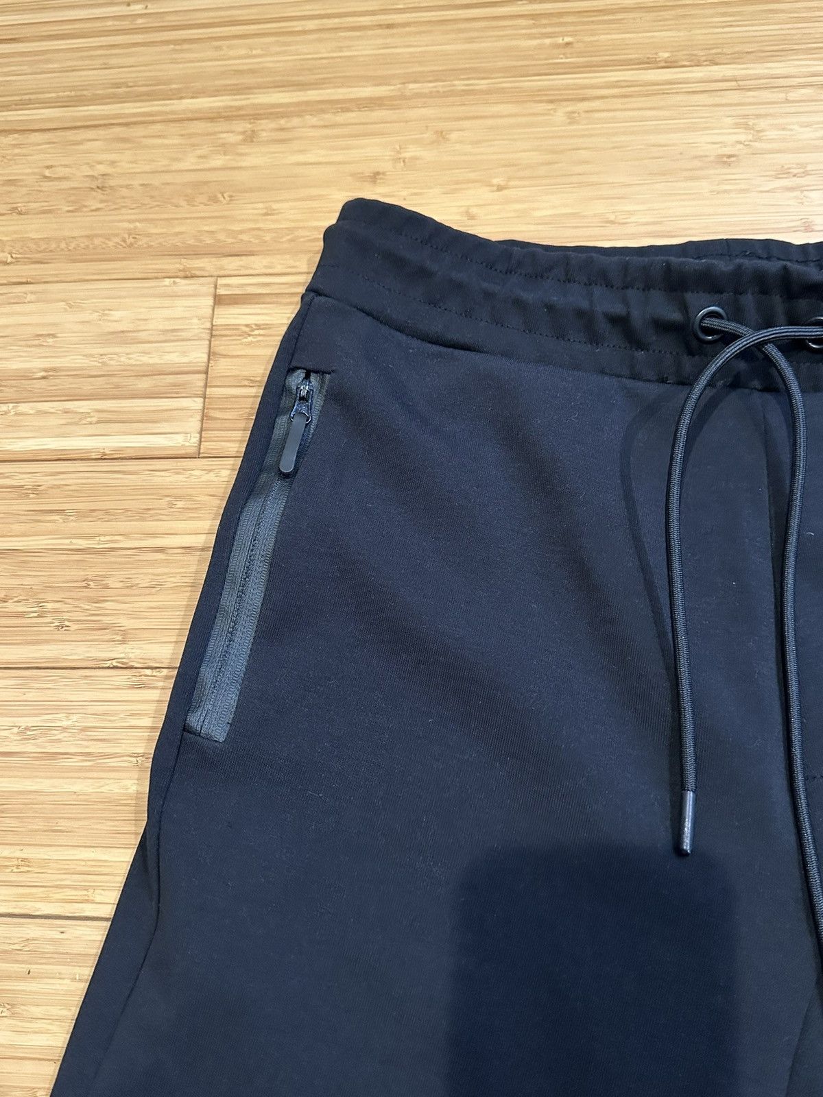 Zara Zara Black Shorts with Zipper Pockets Size Medium Size US 31 - 3 Thumbnail