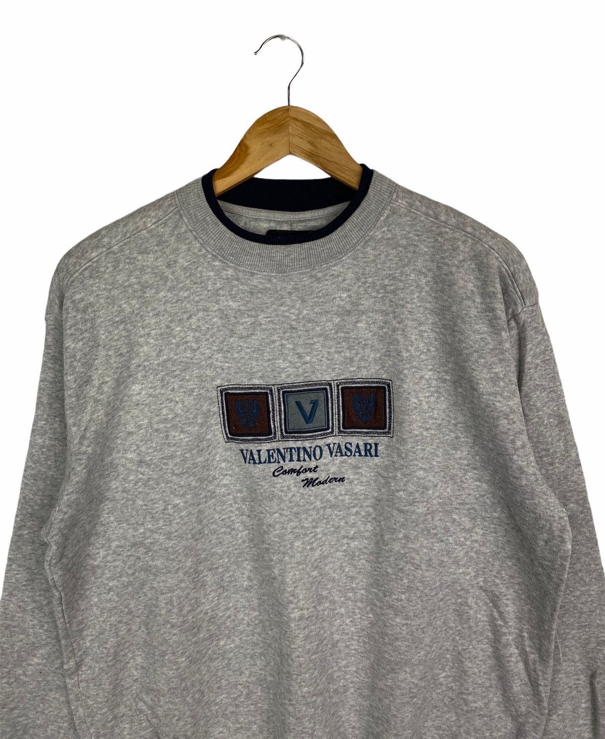 Valentino × Vintage VINTAGE VALENTINO VASARI ITALY BIG LOGO SWEATSHIRT Size US L / EU 52-54 / 3 - 3 Thumbnail
