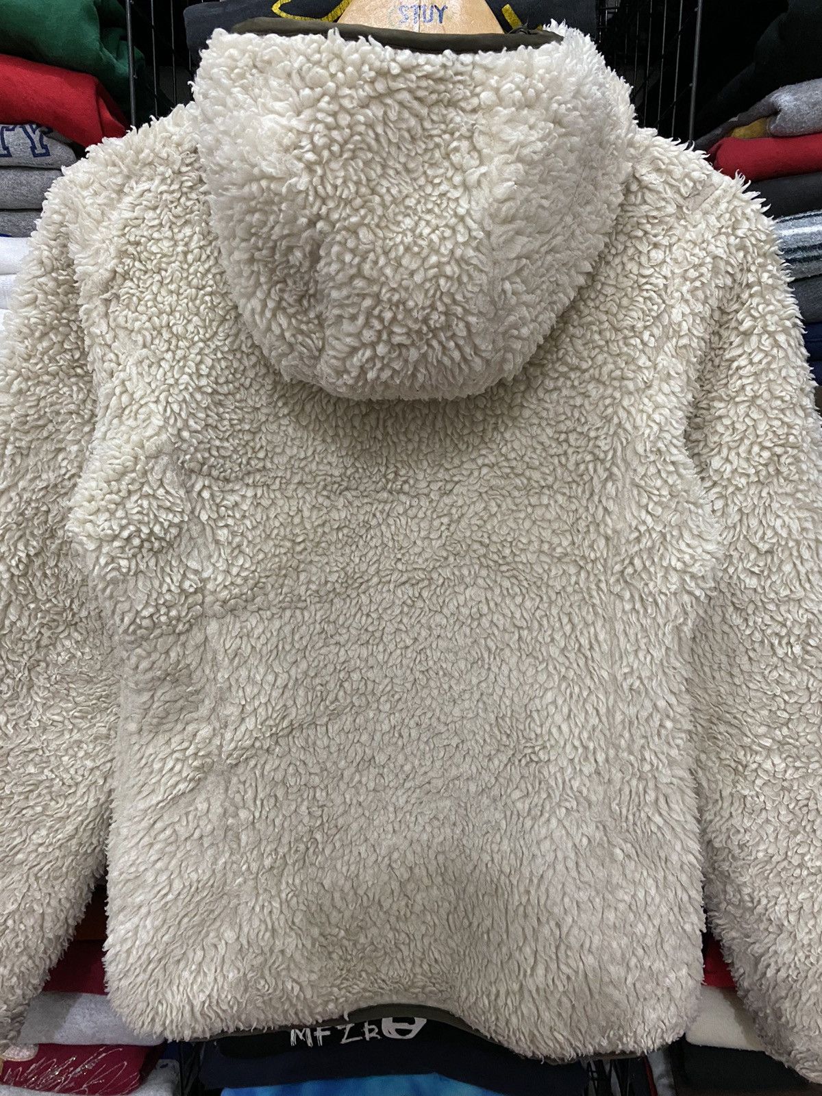 Patagonia PATAGONIA VINTAGE DEEP PILE CREAM HOODIES Size US XS / EU 42 / 0 - 4 Thumbnail