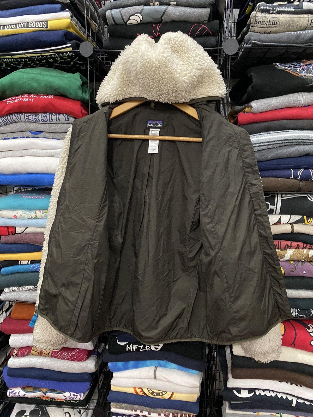 Patagonia PATAGONIA VINTAGE DEEP PILE CREAM HOODIES Size US XS / EU 42 / 0 - 7 Thumbnail