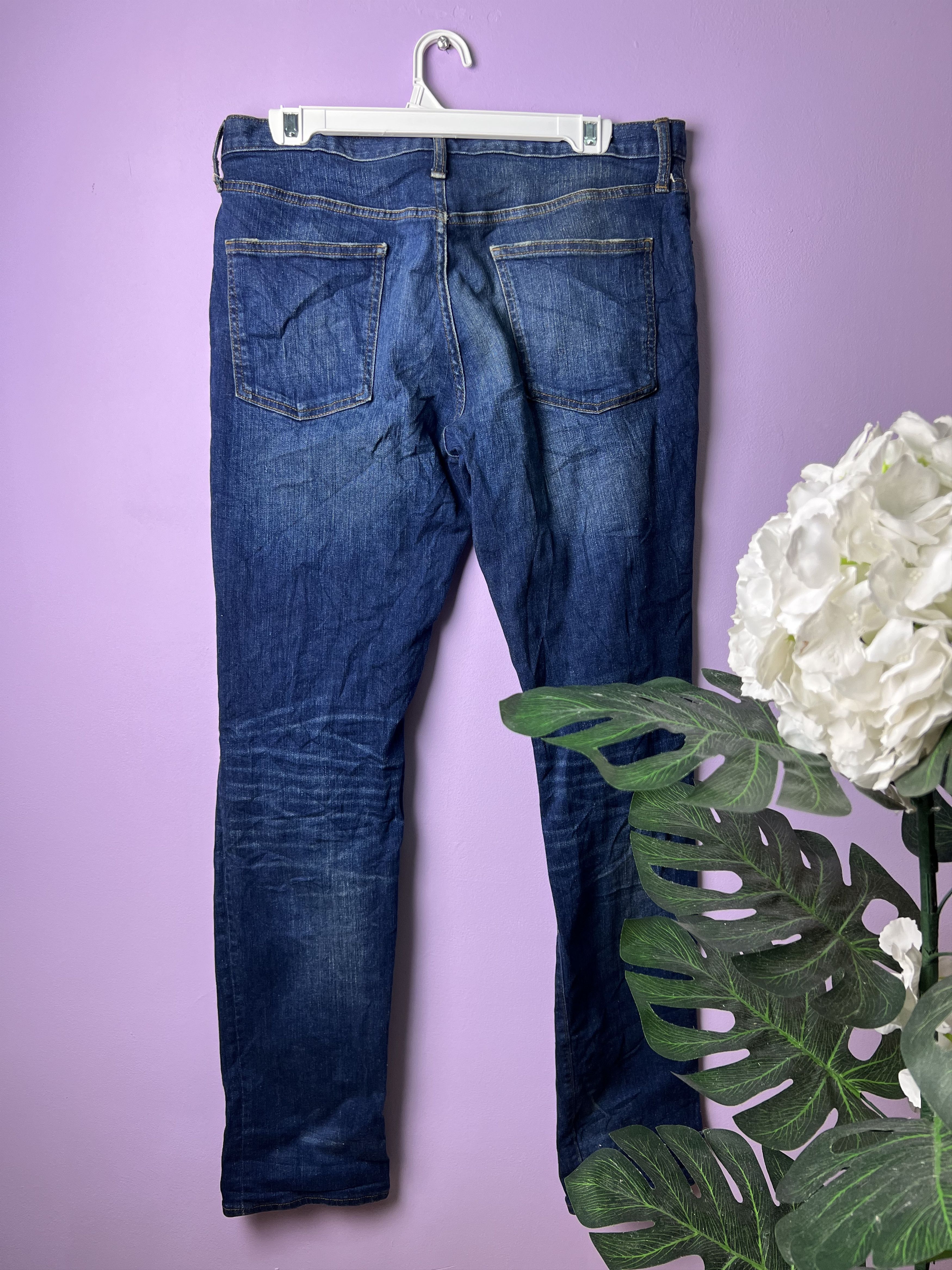GU 🔥Gu Japanese Brand Distressed Denim Size US 34 / EU 50 - 3 Thumbnail