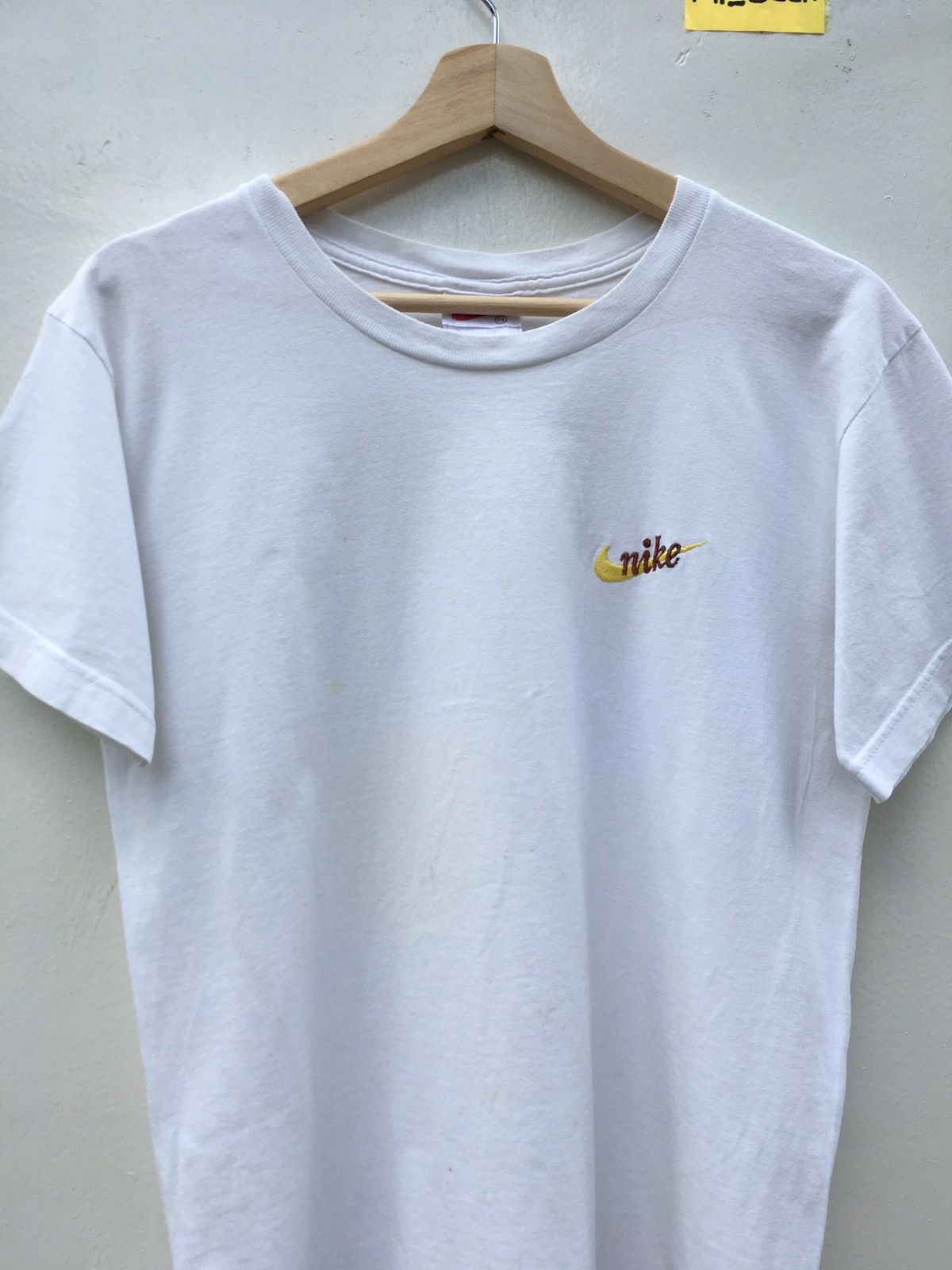 Nike Vintage Nike Small Logo T Shirt Size US M / EU 48-50 / 2 - 4 Thumbnail