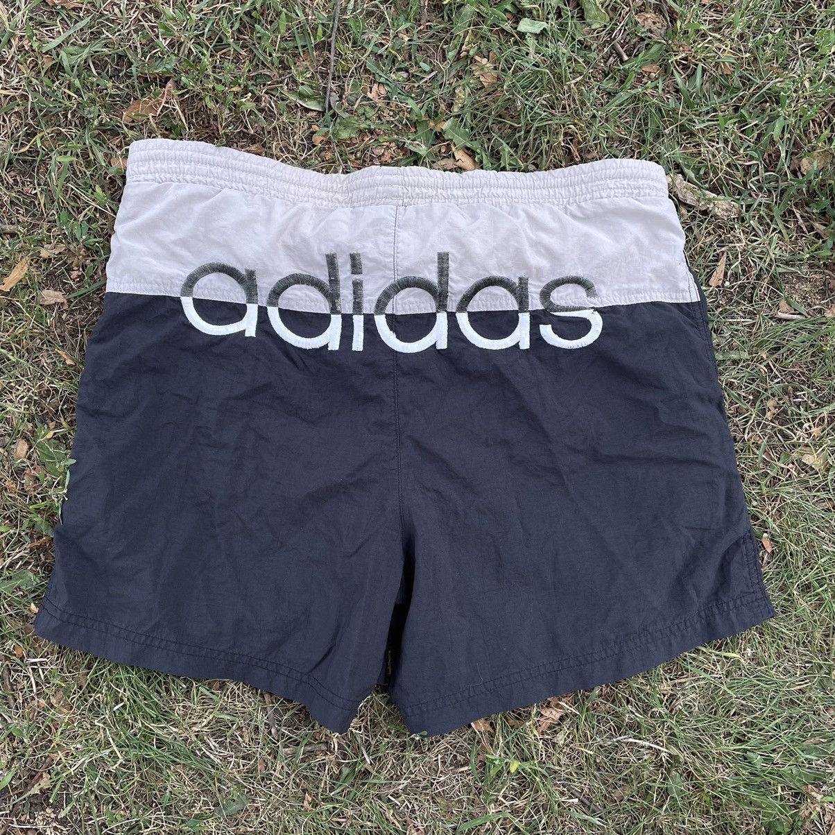 Adidas Vintage 90s Adidas Stripes Logo Shorts Streetwear Y2K Size US 32 / EU 48 - 6 Thumbnail