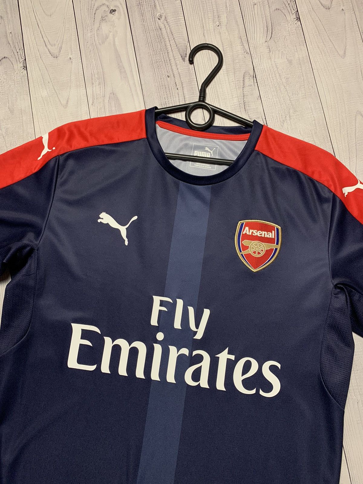 Puma × Vintage Vintage puma Arsenal soccer jersey size M Size US M / EU 48-50 / 2 - 2 Thumbnail