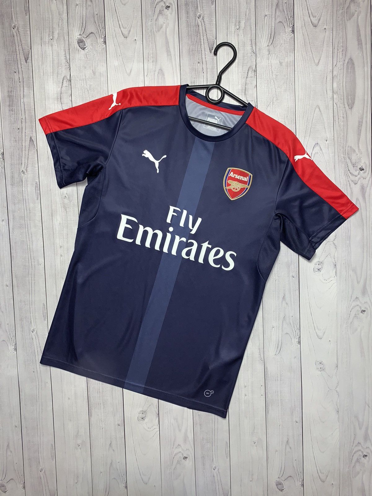 Puma × Vintage Vintage puma Arsenal soccer jersey size M Size US M / EU 48-50 / 2 - 1 Thumbnail