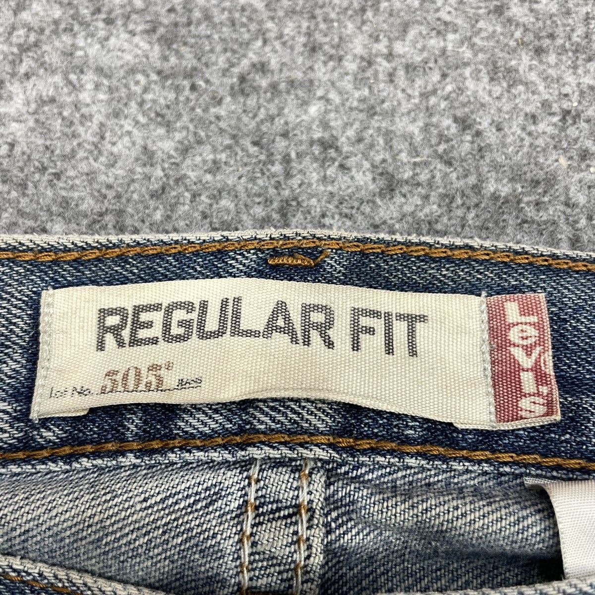 Levi's × Vintage Vintage Levi's 505 Faded Jeans - wc 252 Size US 33 - 7 Thumbnail