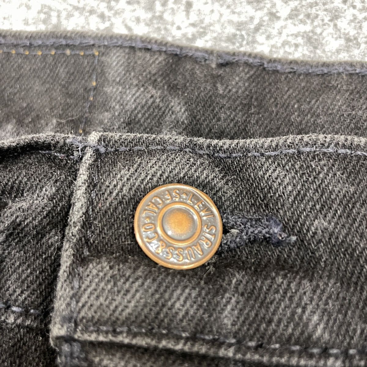 Levi's × Vintage Vintage Levi's 551 Super Black Jeans -wc 251 Size US 34 / EU 50 - 6 Thumbnail