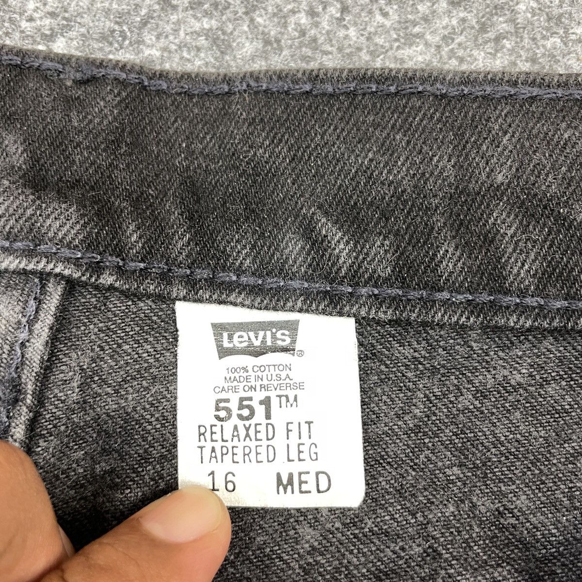Levi's × Vintage Vintage Levi's 551 Super Black Jeans -wc 251 Size US 34 / EU 50 - 7 Thumbnail