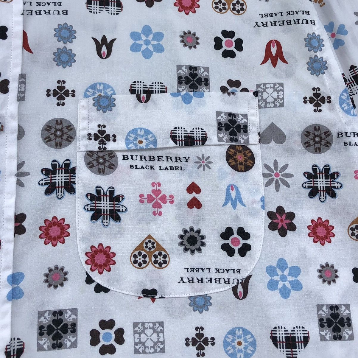 Burberry Burberry BlackLabel Spell Out Over Print Long Sleeve Size US M / EU 48-50 / 2 - 13 Thumbnail