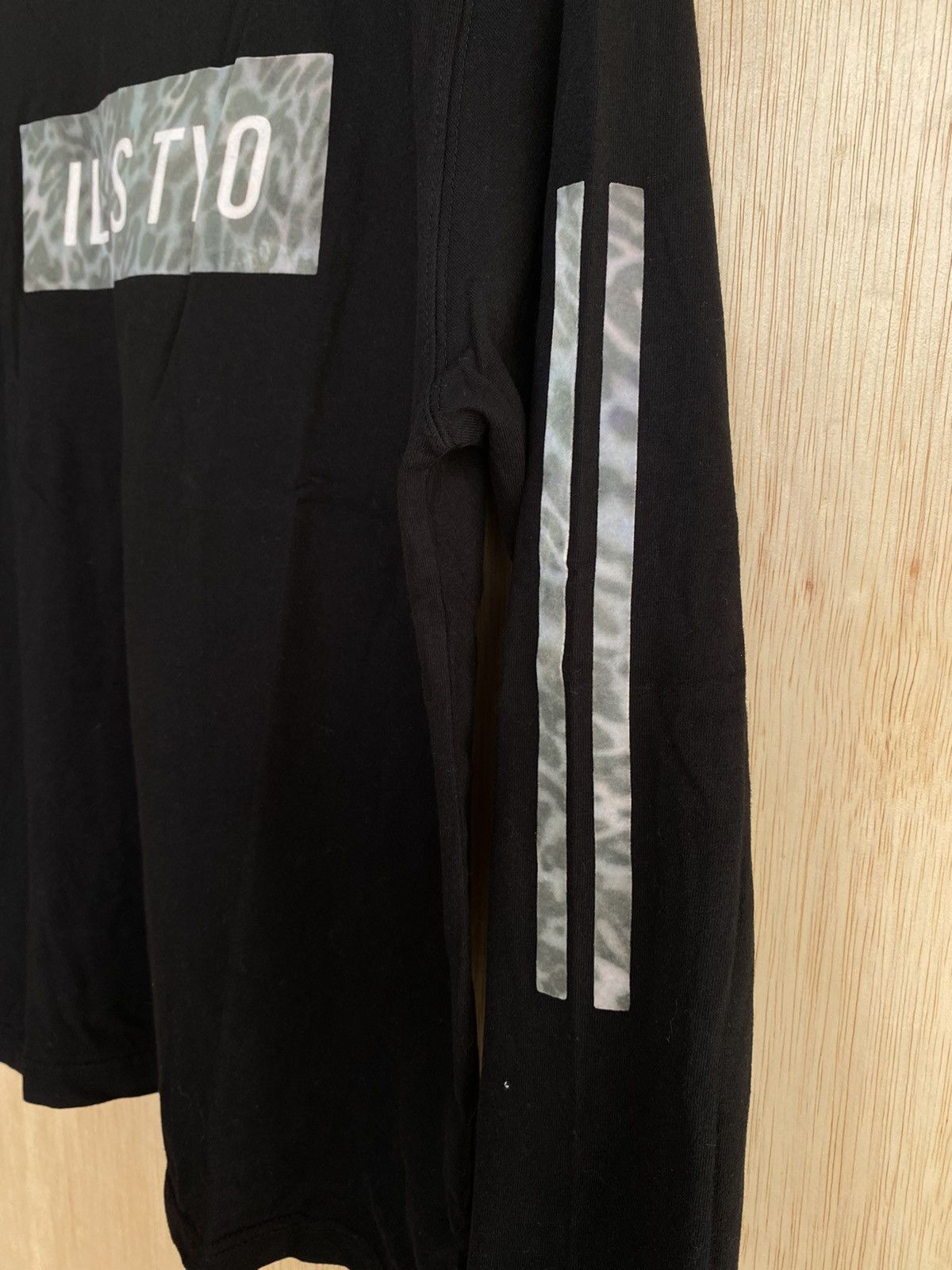 Other ILLS TYO GRAPHIC LONG SLEEVE TSHIRT Size US M / EU 48-50 / 2 - 3 Thumbnail