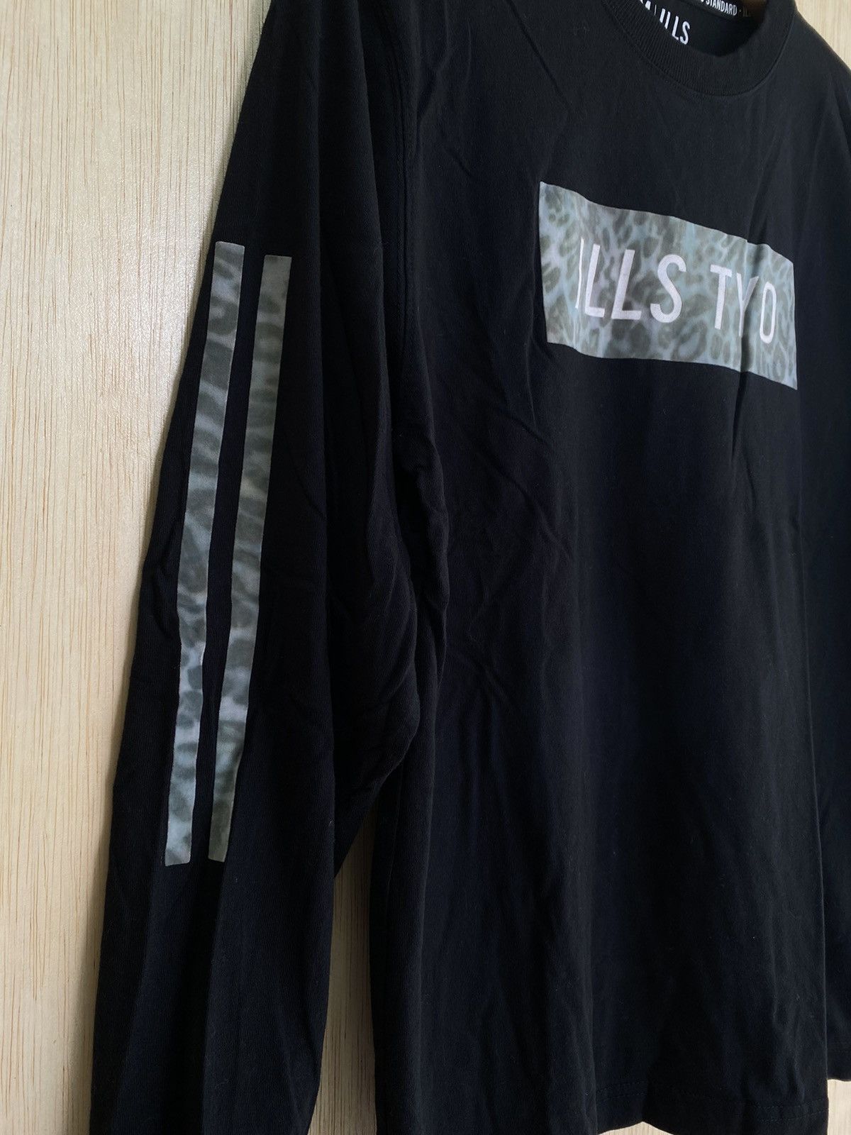 Other ILLS TYO GRAPHIC LONG SLEEVE TSHIRT Size US M / EU 48-50 / 2 - 4 Thumbnail