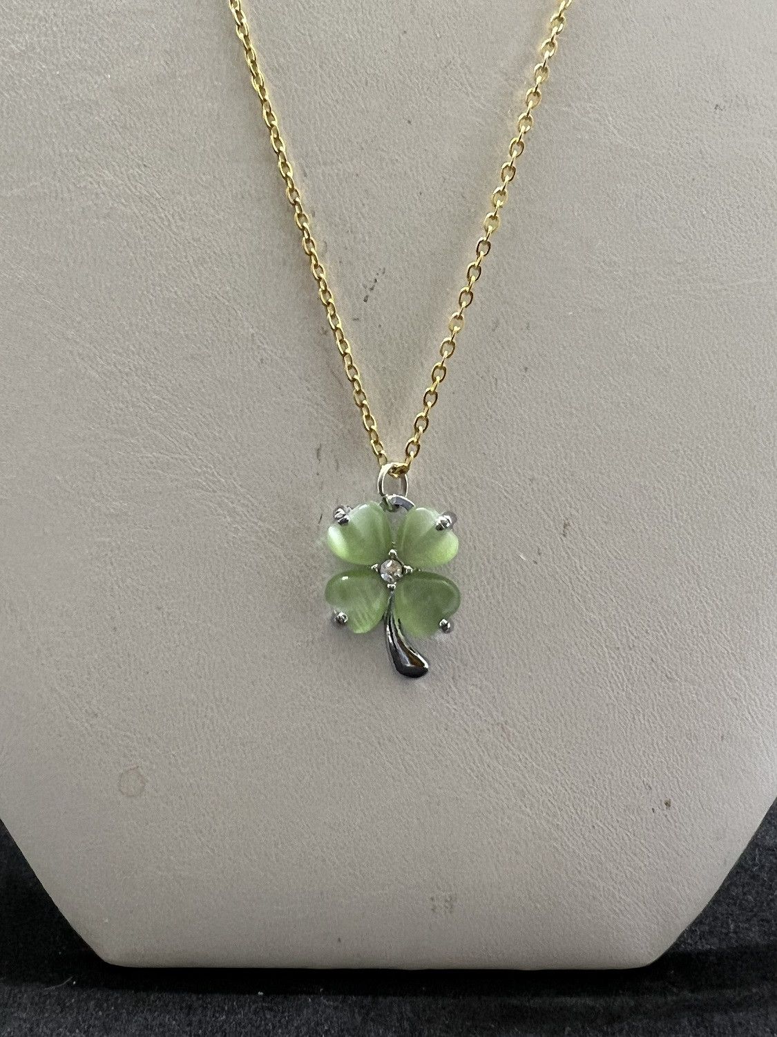 Handmade Green Clover Gold Chain Necklace Size ONE SIZE - 3 Thumbnail