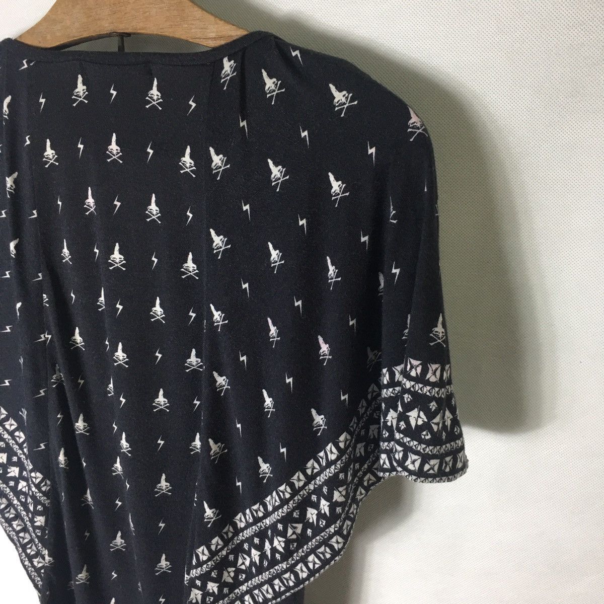 Hysteric Glamour × If Six Was Nine Rare Hysteric Glamour Skull Monogram Overprint Boho Tee Size M / US 6-8 / IT 42-44 - 5 Thumbnail