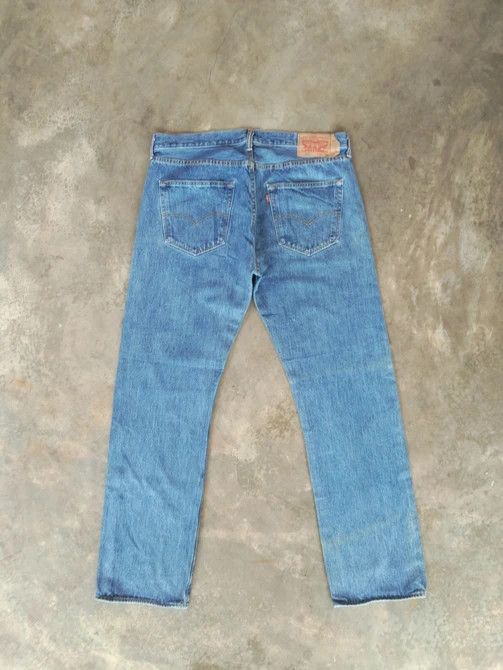Levi's Vintage Levi's 501 Jeans 36x32 Size US 36 / EU 52 - 2 Thumbnail