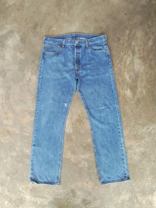 Levi's Vintage Levi's 501 Jeans 36x32 Size US 36 / EU 52 - 1 Thumbnail