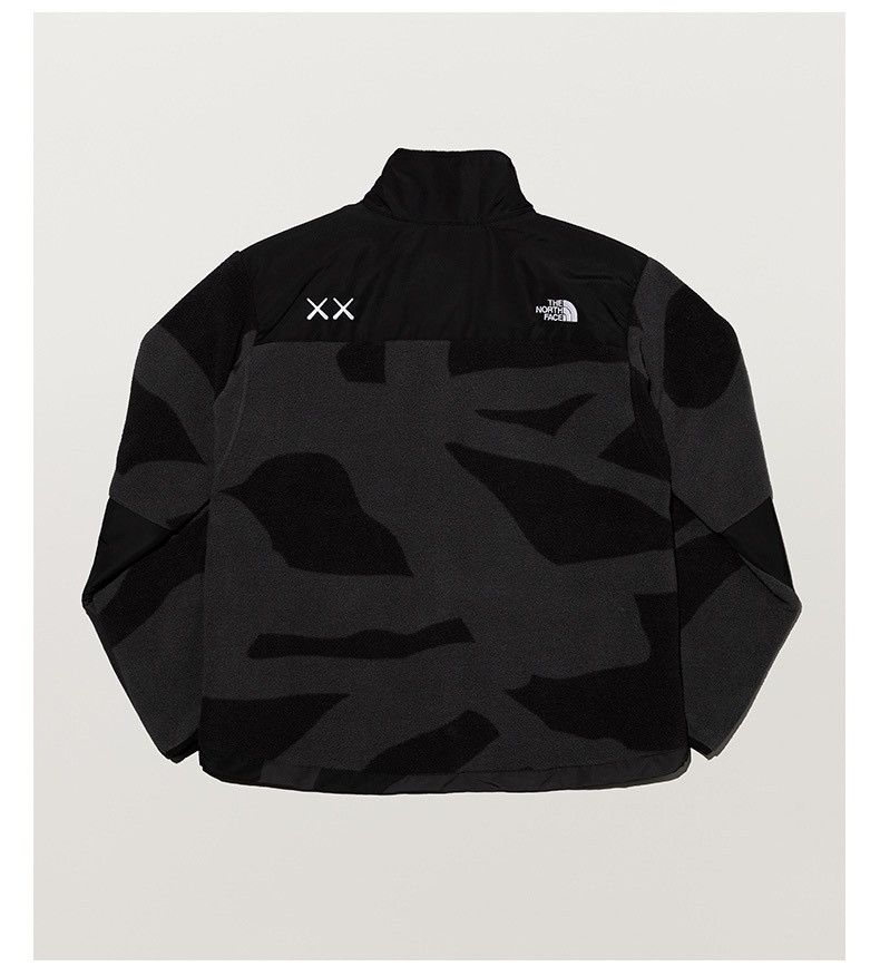 Kaws × The North Face XX KAWS Retro 1995 Denali Jacket Size US M / EU 48-50 / 2 - 5 Thumbnail