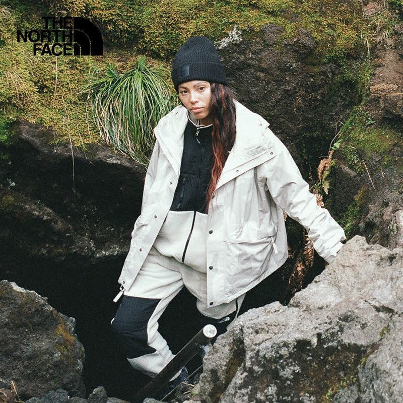 Kaws × The North Face XX KAWS Retro 1995 Denali Jacket Size US M / EU 48-50 / 2 - 5 Thumbnail