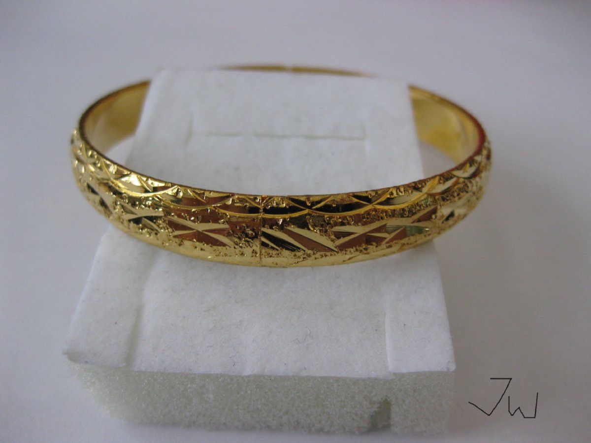 Jewelry Gold Bangle Bracelet Size ONE SIZE - 2 Thumbnail