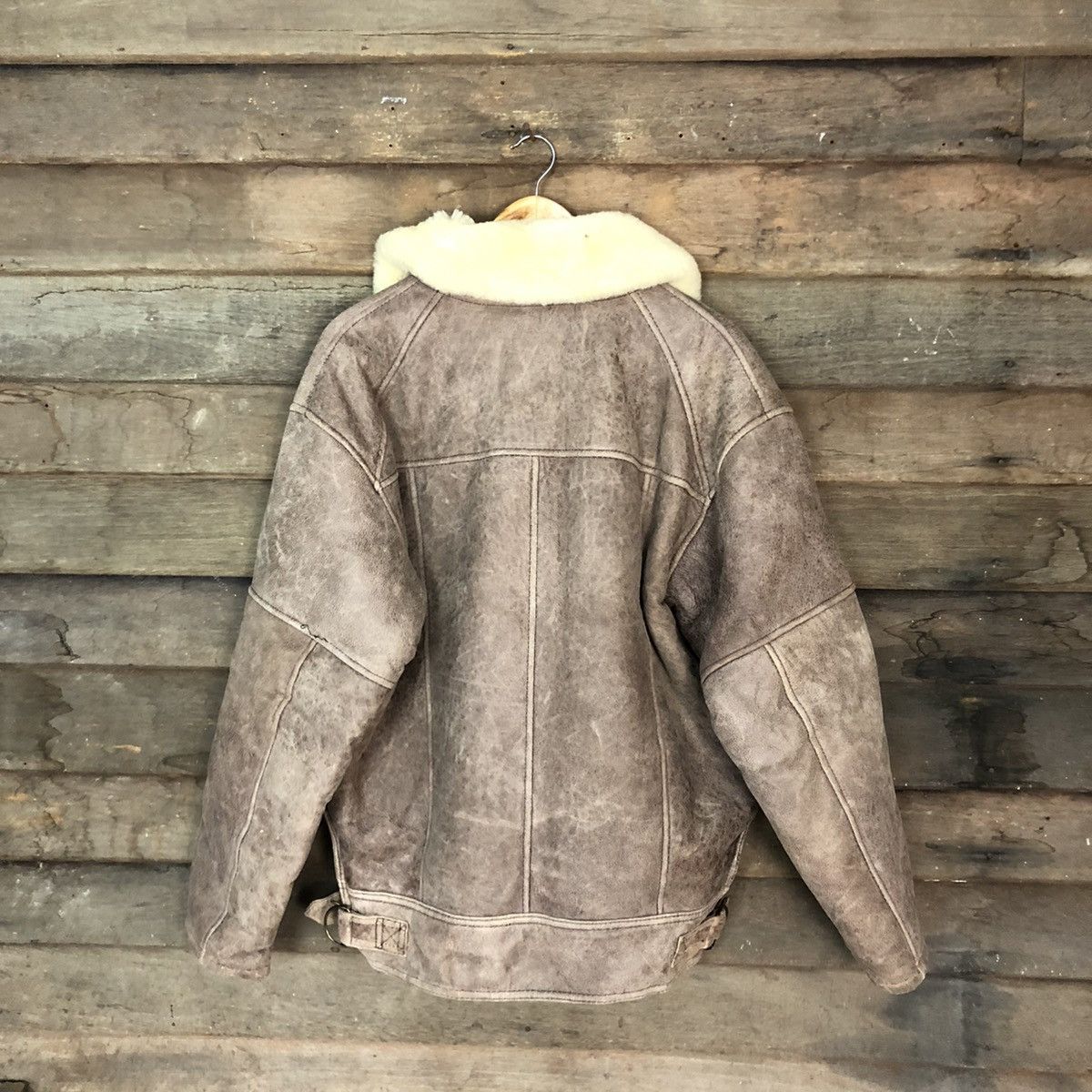 Vintage DL Japan vintage Brown Leather Jacket winter season #3856 Size US L / EU 52-54 / 3 - 12 Thumbnail