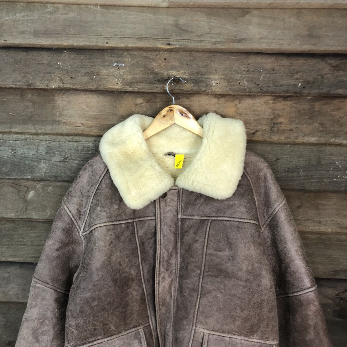 Vintage DL Japan vintage Brown Leather Jacket winter season #3856 Size US L / EU 52-54 / 3 - 9 Thumbnail