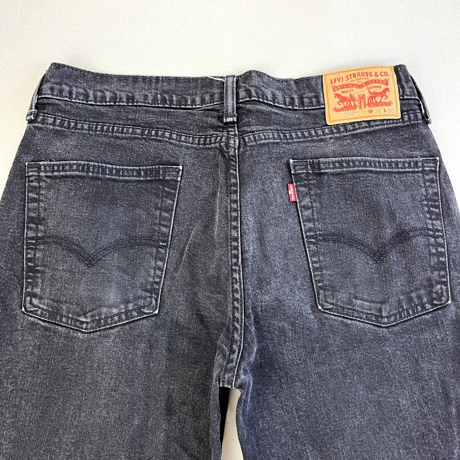 Levi's Levis 514 Jeans Mens 36x30 Black Denim Straight Leg Charcoal Size US 36 / EU 52 - 2 Thumbnail